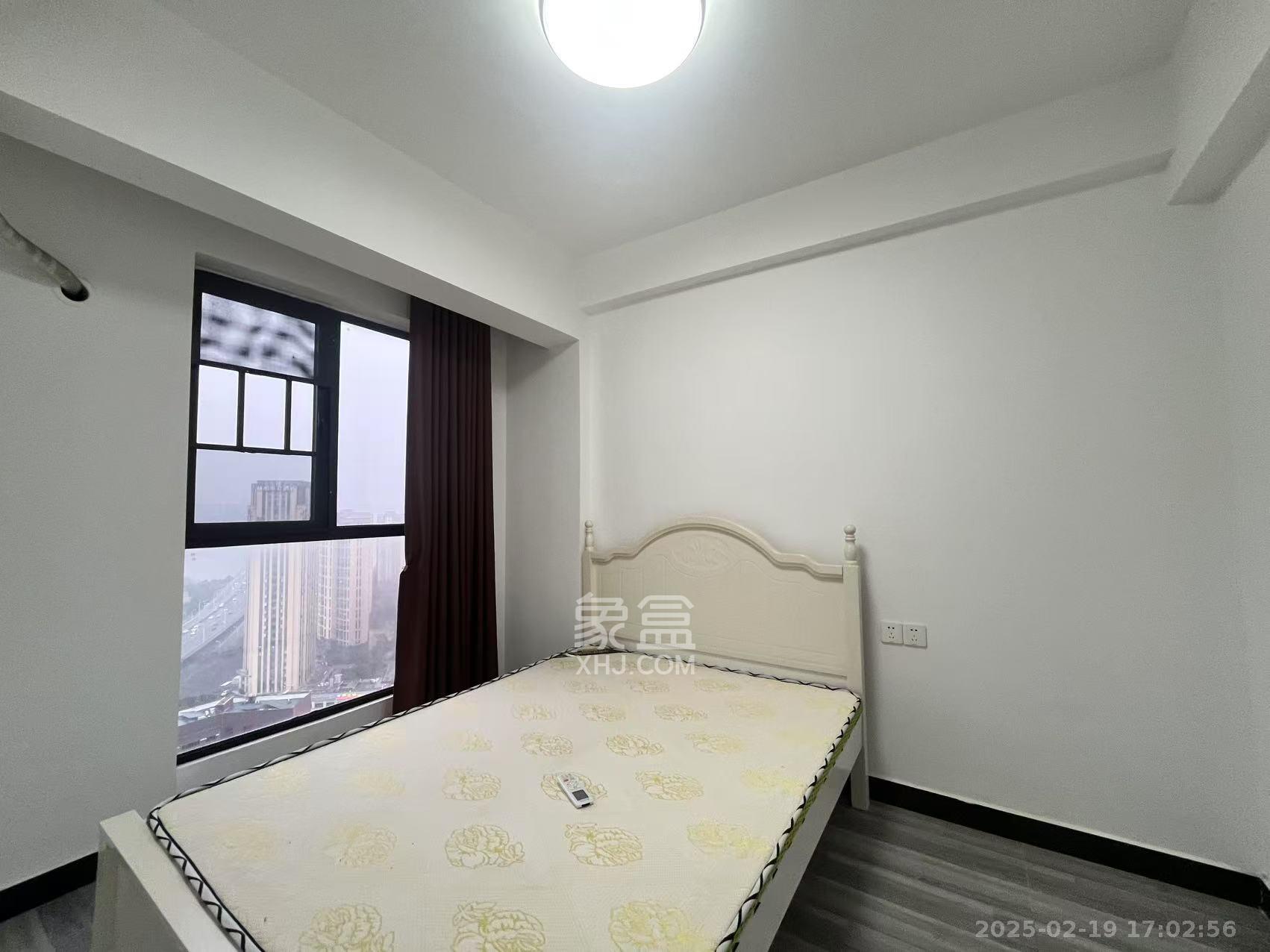 洋湖18克拉(旷远洋湖18克拉) 3室1厅1卫 2980.0元/月 洋湖18克拉(旷远洋湖18克拉) 3室1厅1卫 2980.0元/月室内图