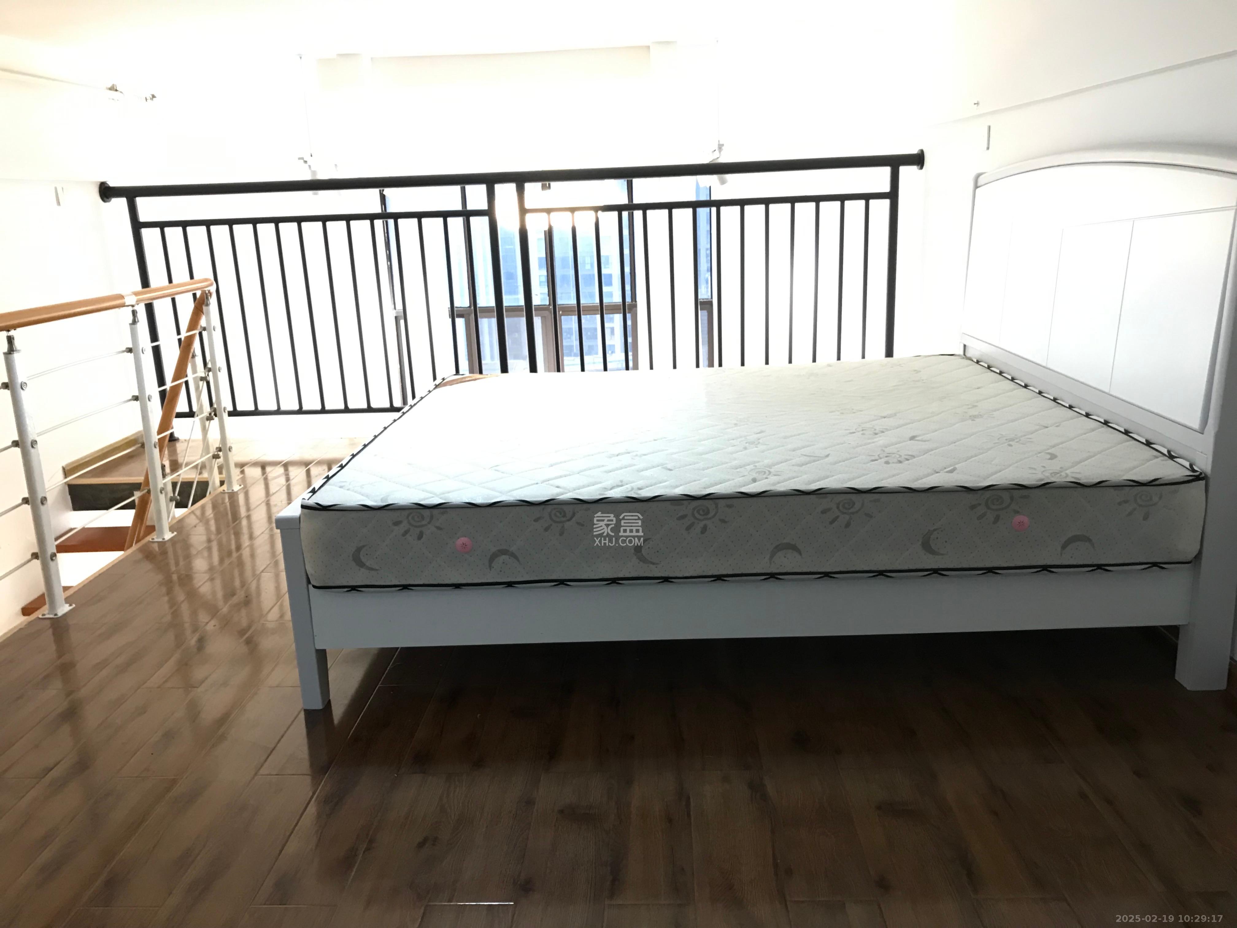 金科时代中心  1室1厅1卫    1500.0元/月 金科时代中心  1室1厅1卫    1500.0元/月室内图