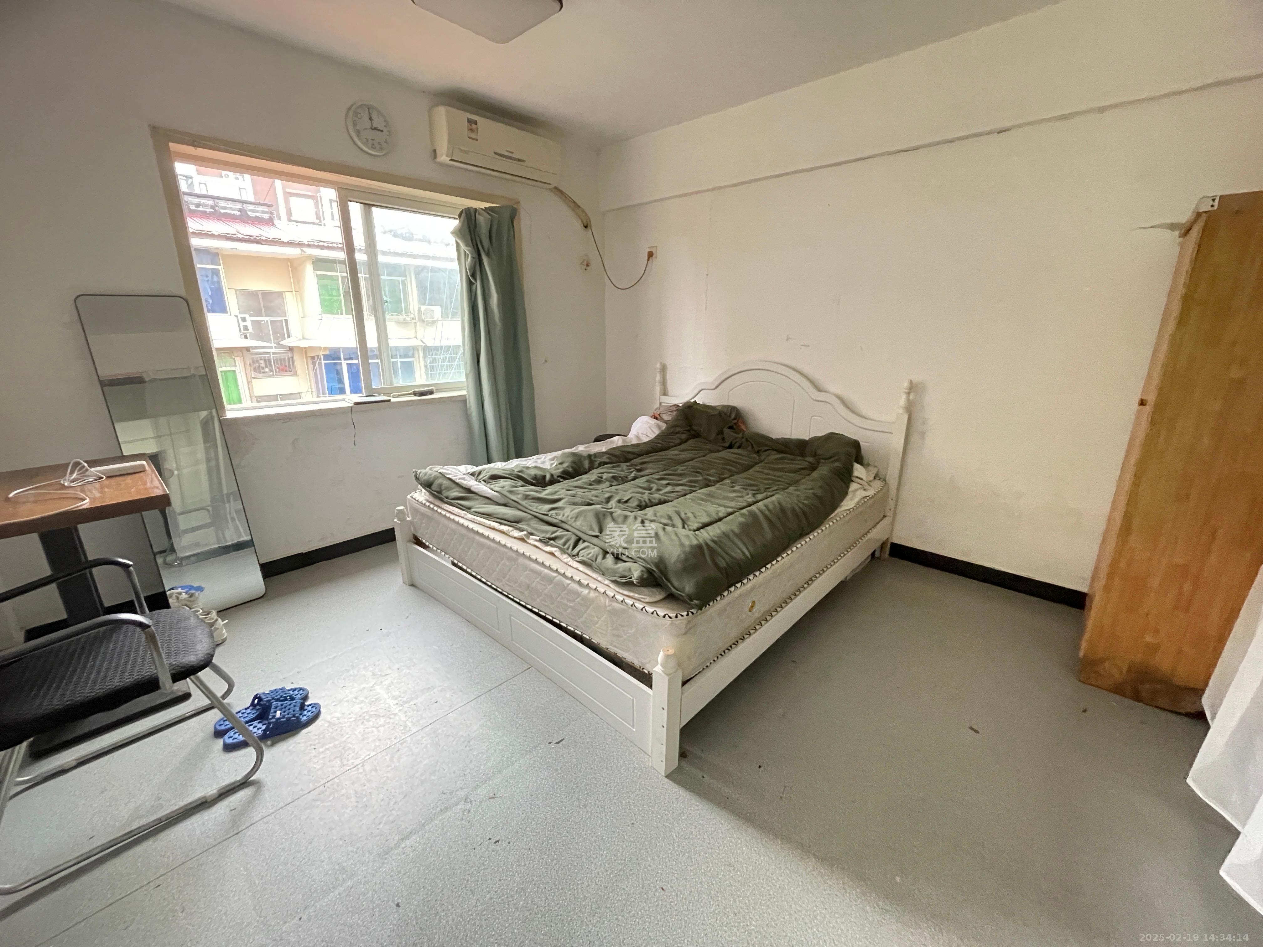 金港湾 1室1厅1卫 1300.0元/月 金港湾 1室1厅1卫 1300.0元/月室内图