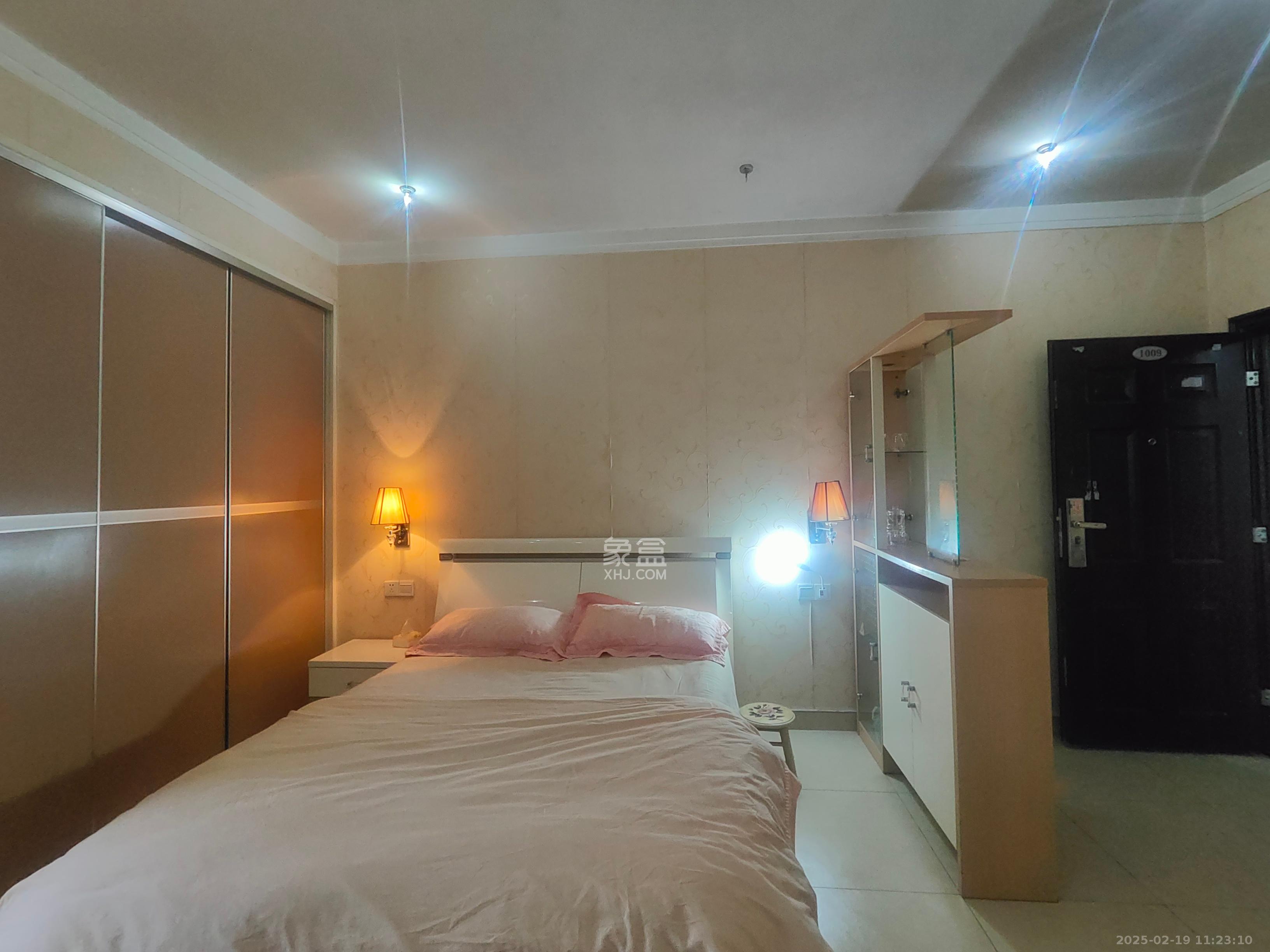 建鸿达现代公寓 1室1厅1卫 1500.0元/月 建鸿达现代公寓 1室1厅1卫 1500.0元/月室内图