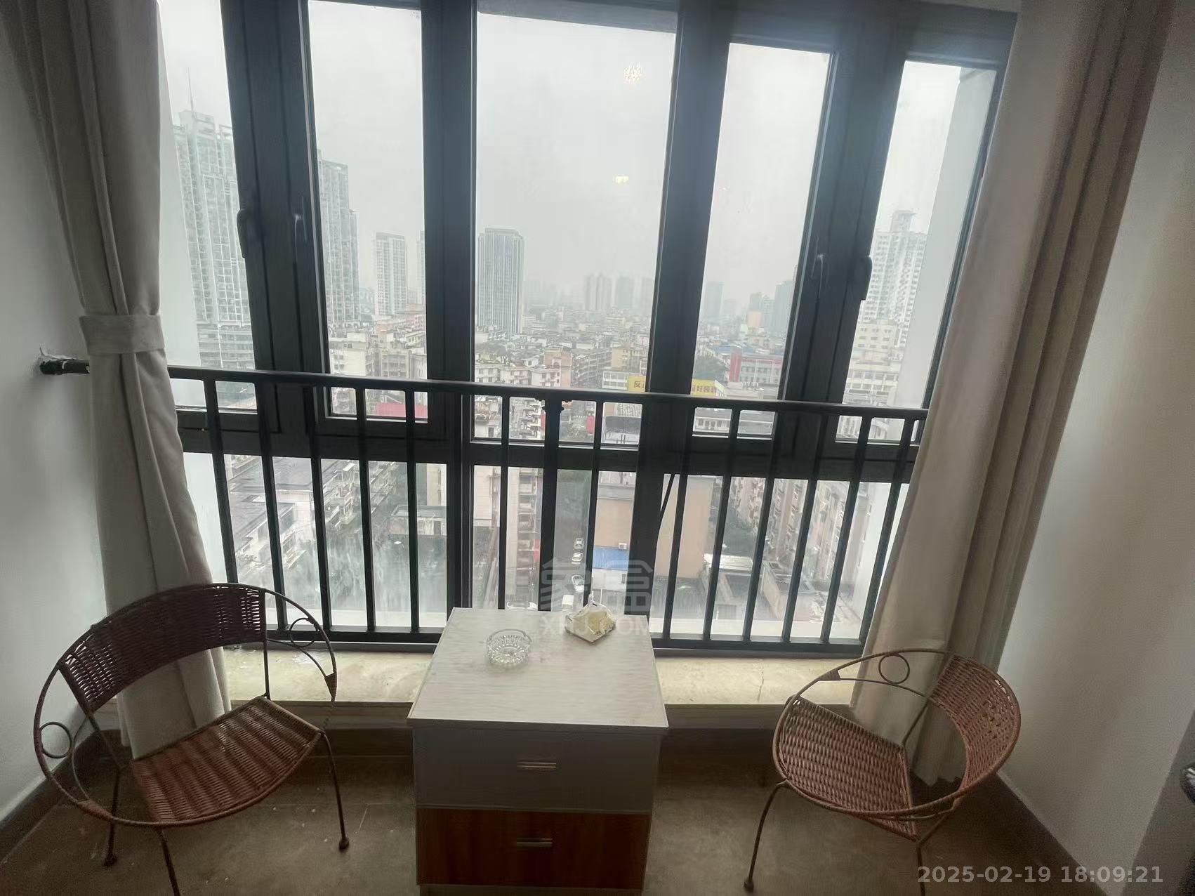 大汉希尔顿 1室0厅0卫 1400.0元/月 大汉希尔顿 1室0厅0卫 1400.0元/月室内图