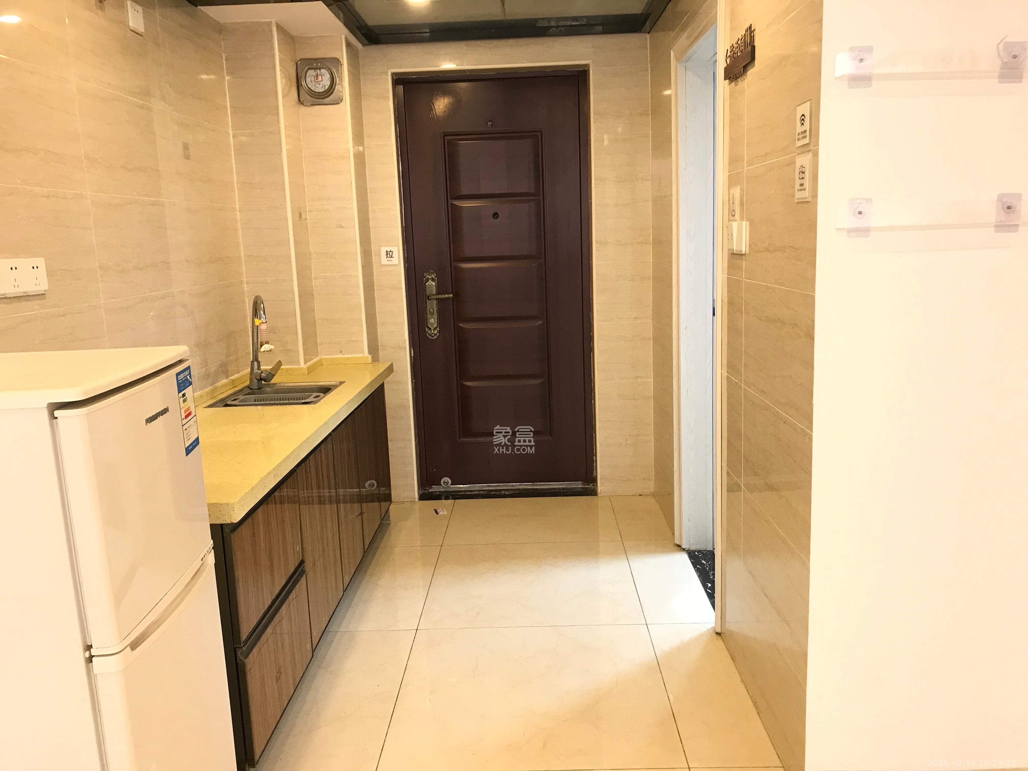 金科时代中心  1室1厅1卫    1500.0元/月 金科时代中心  1室1厅1卫    1500.0元/月室内图