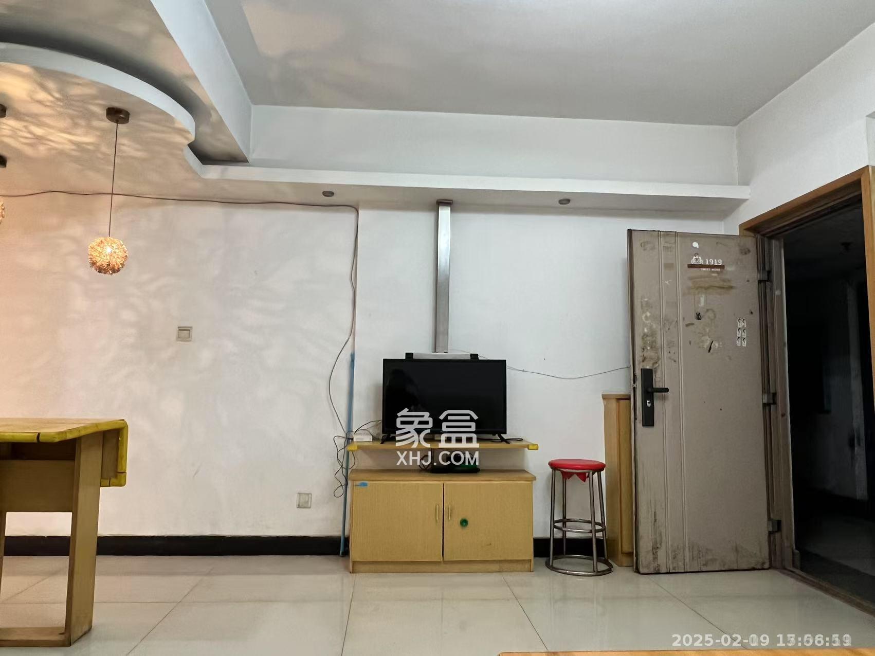 东方银座(东方摩卡) 1室1厅1卫 2300.0元/月 东方银座(东方摩卡) 1室1厅1卫 2300.0元/月室内图