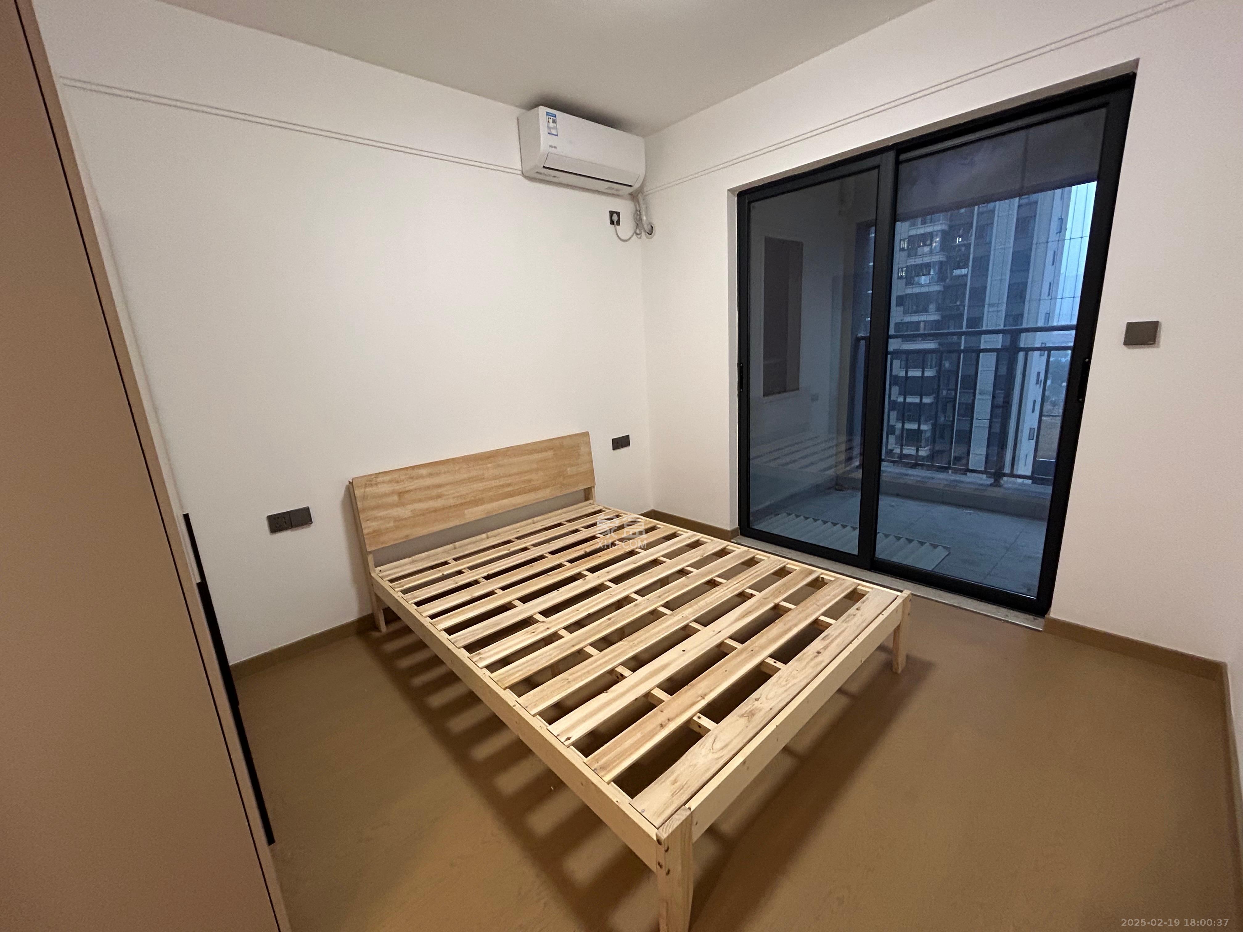 长房悦香山  3室2厅2卫   3500.00元/月室内图