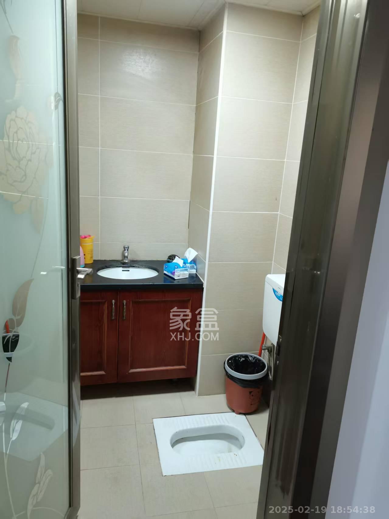 凯通国际城(凯通朝庭) 2室1厅1卫 2500.0元/月 凯通国际城(凯通朝庭) 2室1厅1卫 2500.0元/月室内图