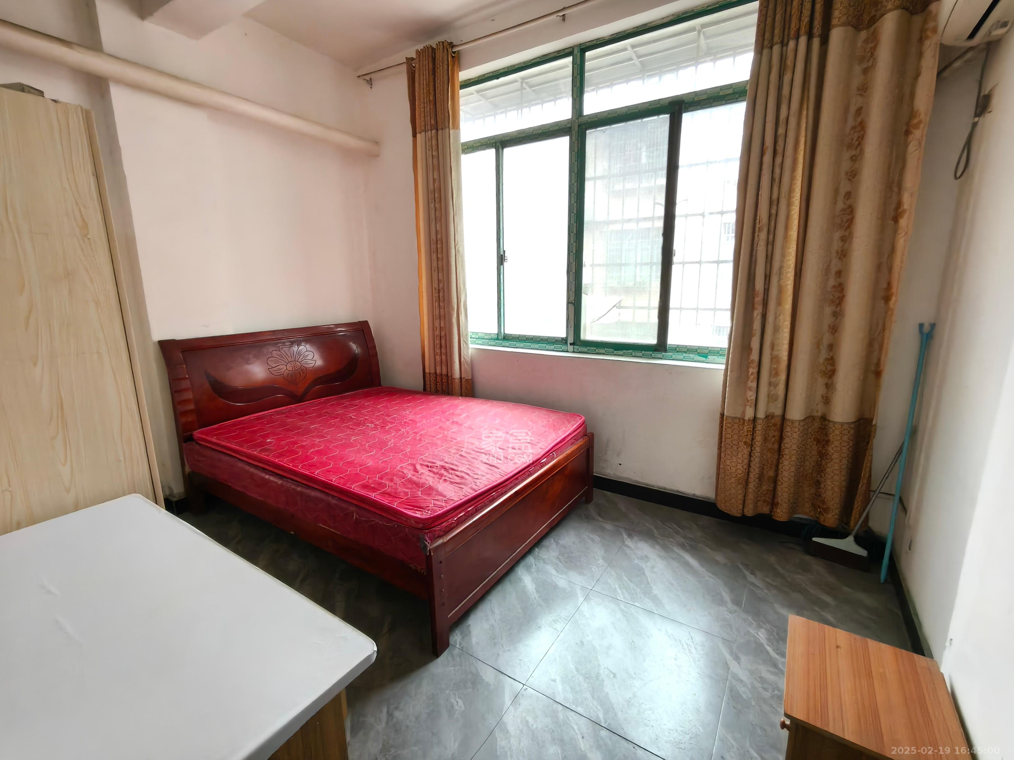 星沙国际物流园/泉星社区 2室2厅1卫 750.0元/月 星沙国际物流园/泉星社区 2室2厅1卫 750.0元/月室内图