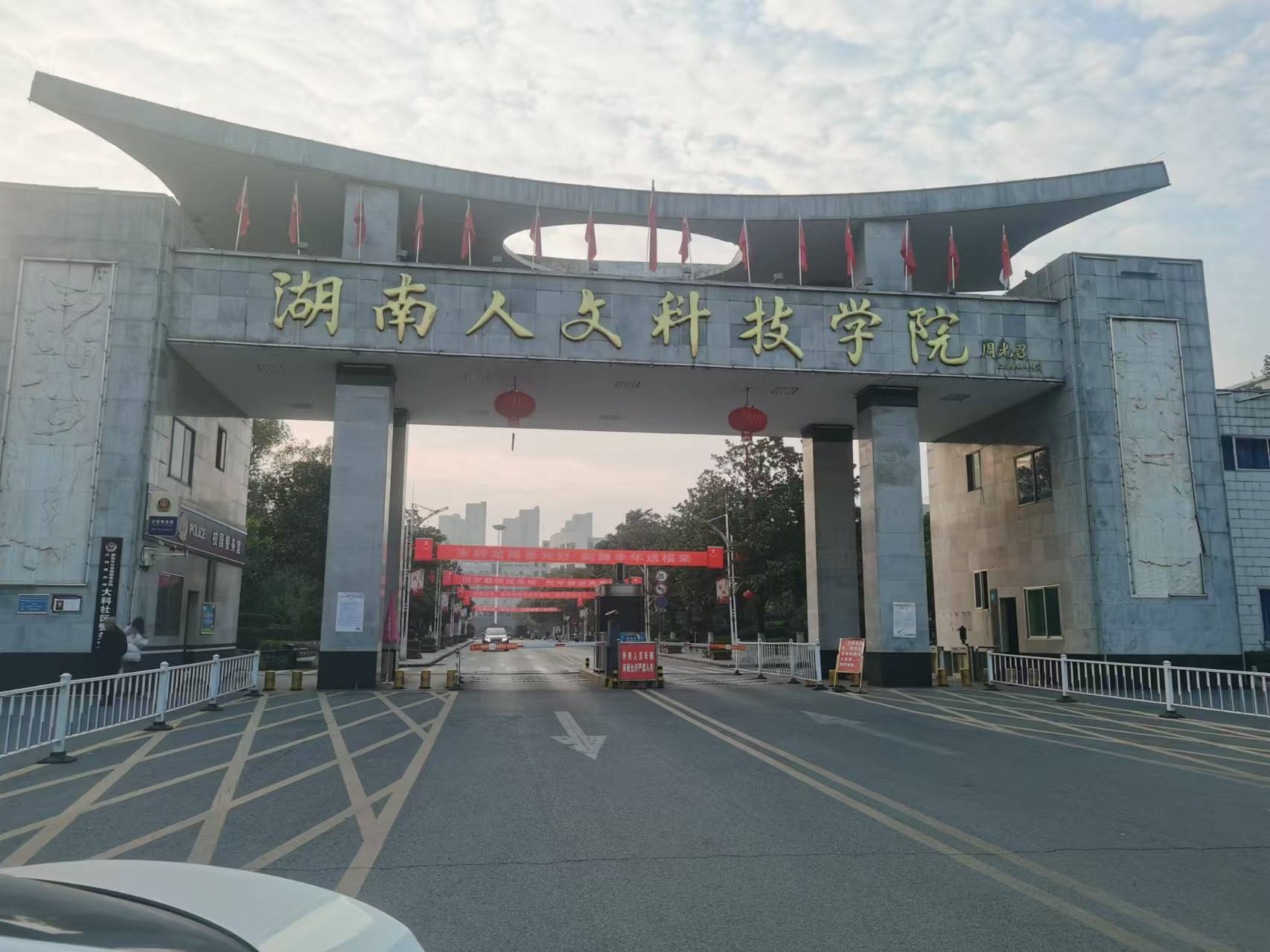 五义苑(人文师范学院家属楼内) 2室1厅1卫 1280.0元/月 五义苑(人文师范学院家属楼内) 2室1厅1卫 1280.0元/月室内图