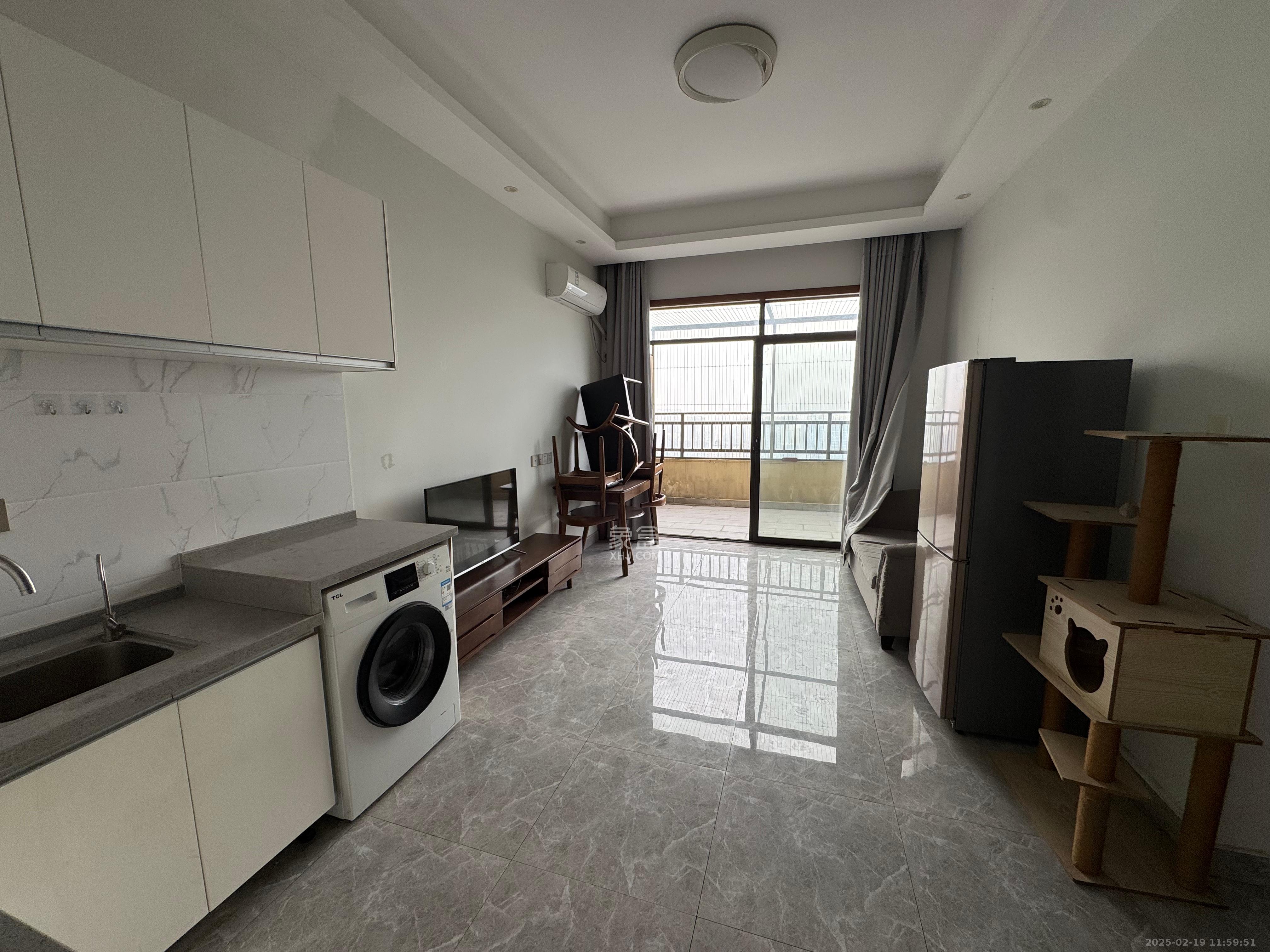 达美溪湖湾 1室1厅1卫 2000.0元/月 达美溪湖湾 1室1厅1卫 2000.0元/月室内图