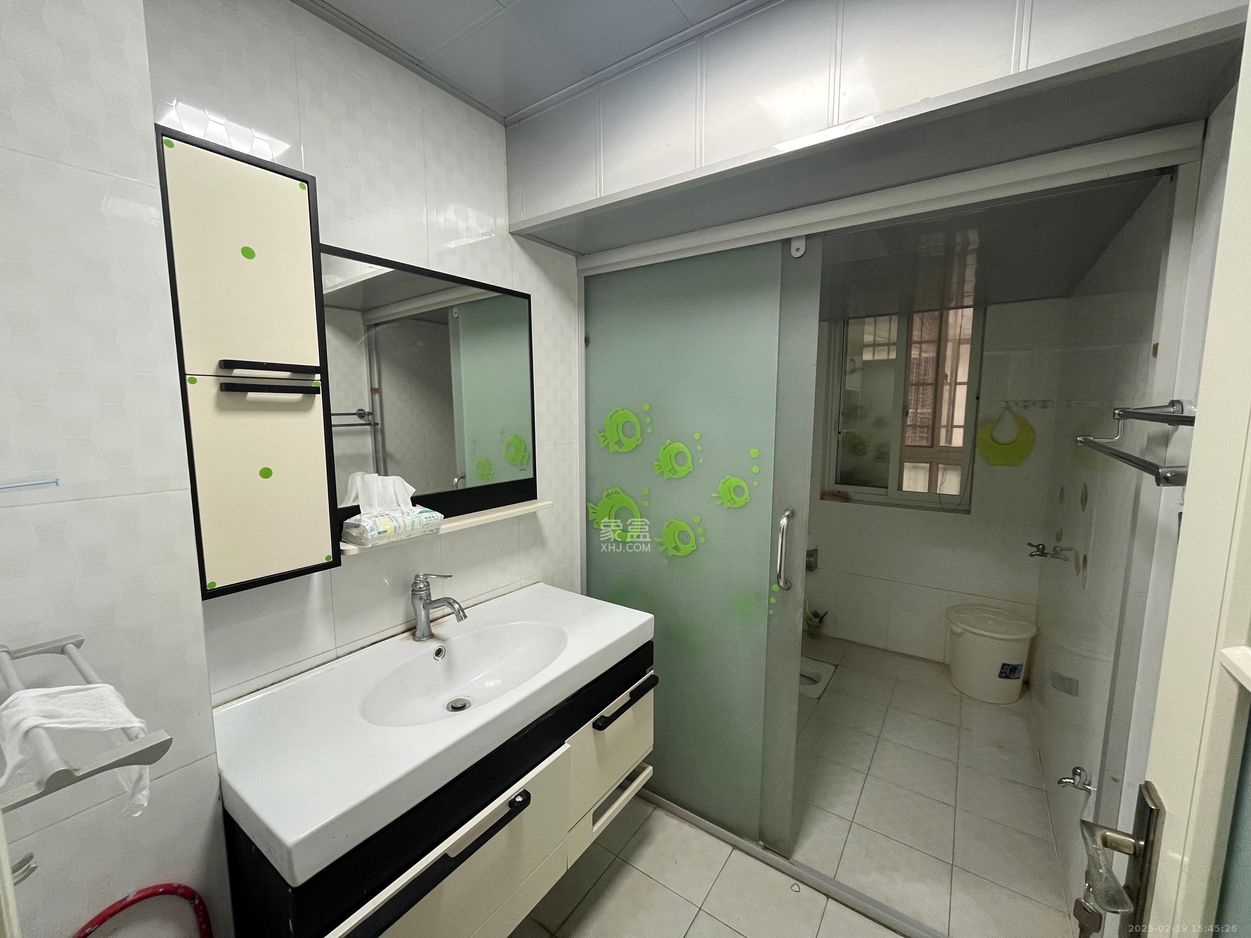 香河公寓 3室2厅2卫 2600.0元/月 香河公寓 3室2厅2卫 2600.0元/月室内图