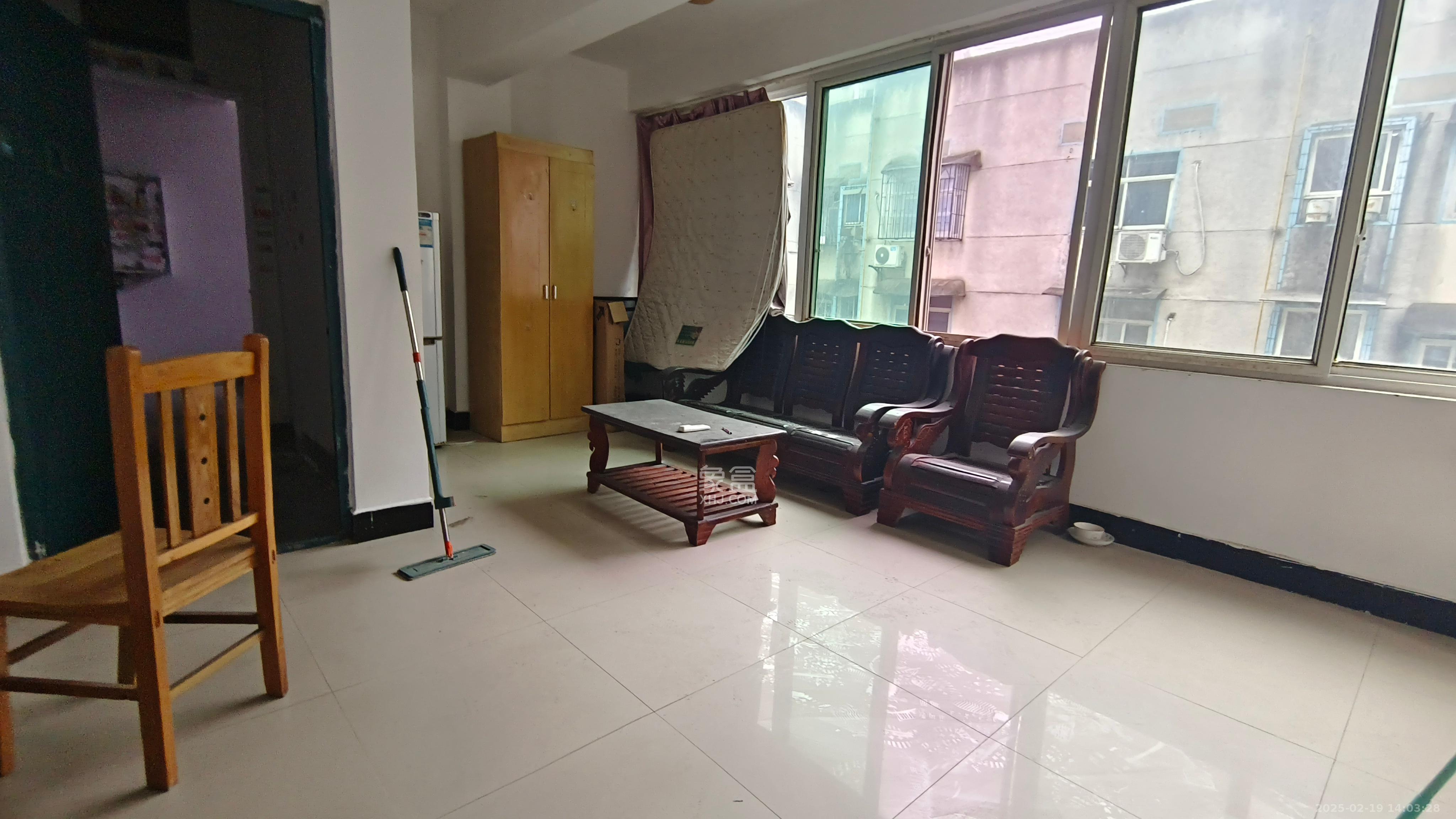 化油器厂宿舍 2室1厅1卫 1600.0元/月 化油器厂宿舍 2室1厅1卫 1600.0元/月室内图