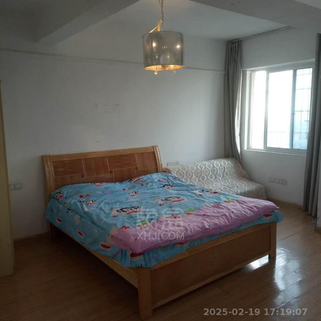 福鑫大厦 1室1厅1卫 1000.0元/月 福鑫大厦 1室1厅1卫 1000.0元/月室内图