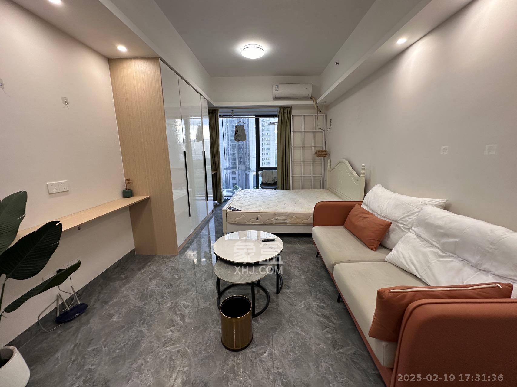 万润时光里  1室1厅1卫    2000.0元/月 万润时光里  1室1厅1卫    2000.0元/月室内图