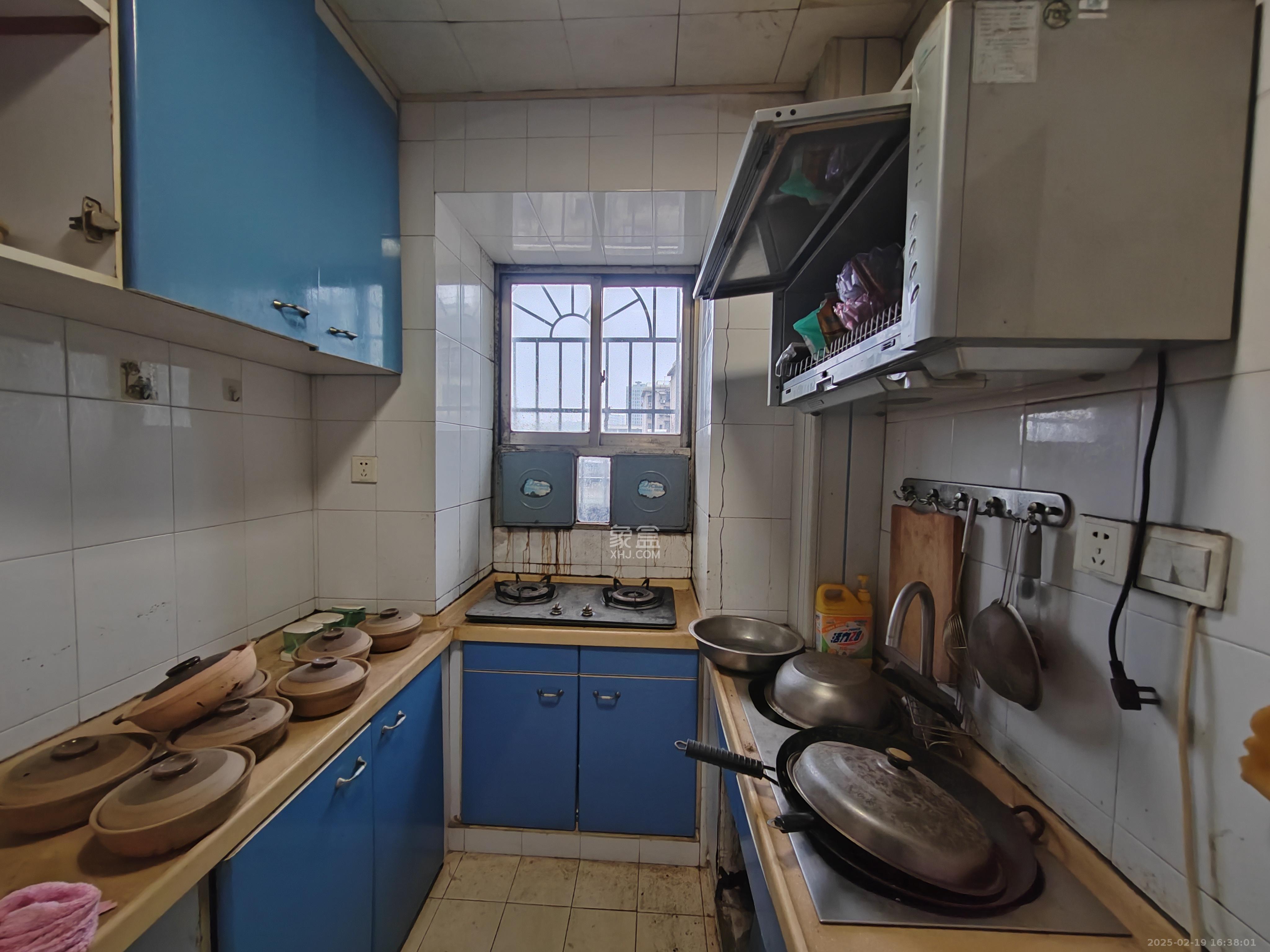 东瓜山三村(东电社区) 2室1厅1卫 1200.0元/月 东瓜山三村(东电社区) 2室1厅1卫 1200.0元/月室内图