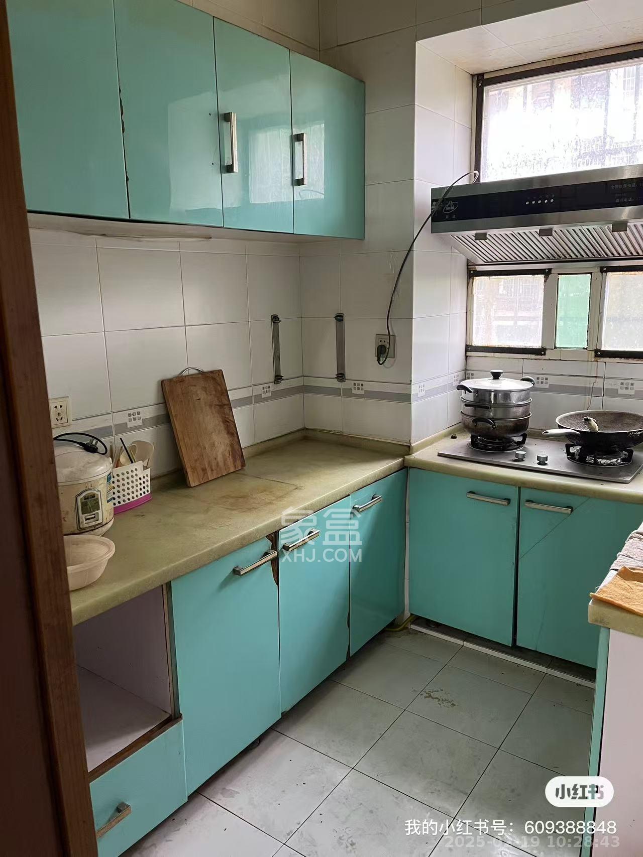 桔园小区1-8片 1室2厅1卫 1800.0元/月 桔园小区1-8片 1室2厅1卫 1800.0元/月室内图