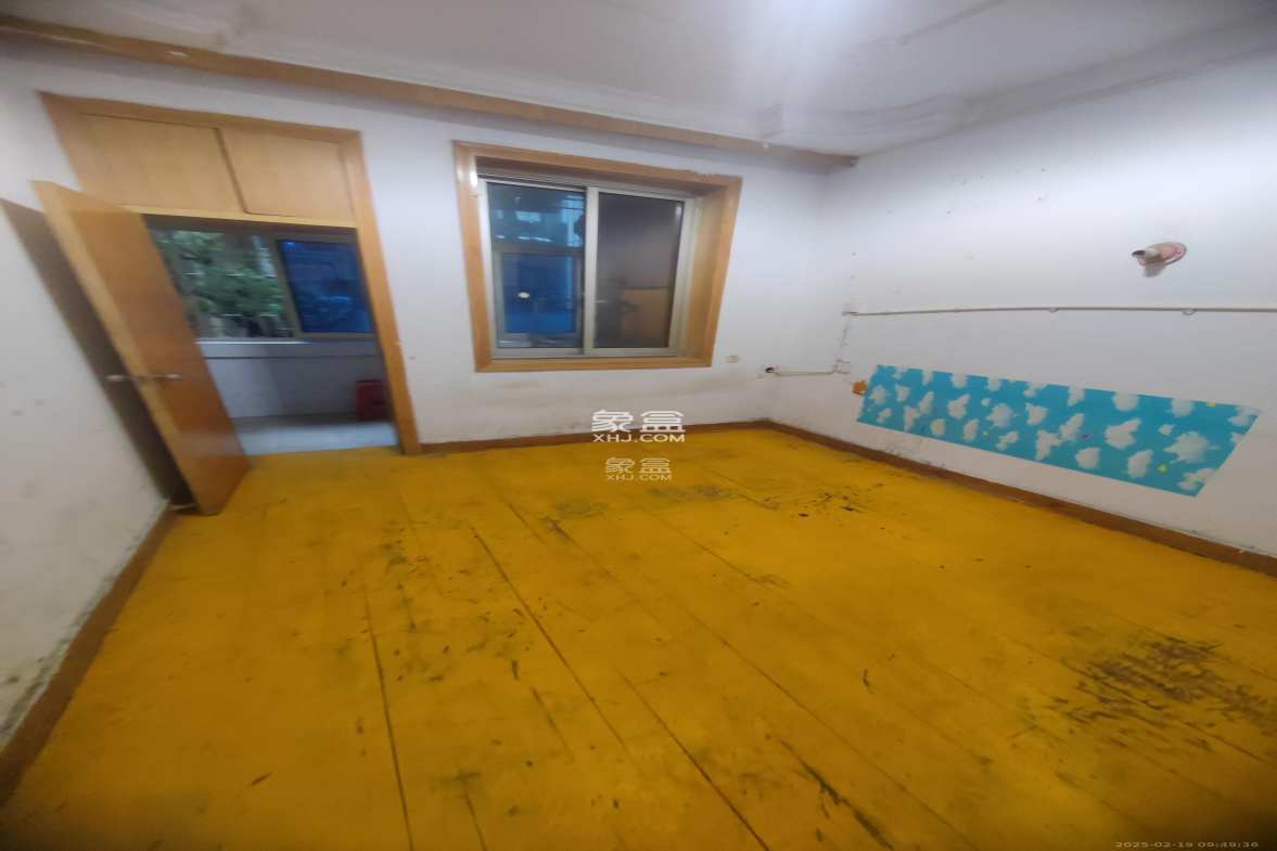 向韶村 3室1厅1卫 2000.0元/月 向韶村 3室1厅1卫 2000.0元/月室内图