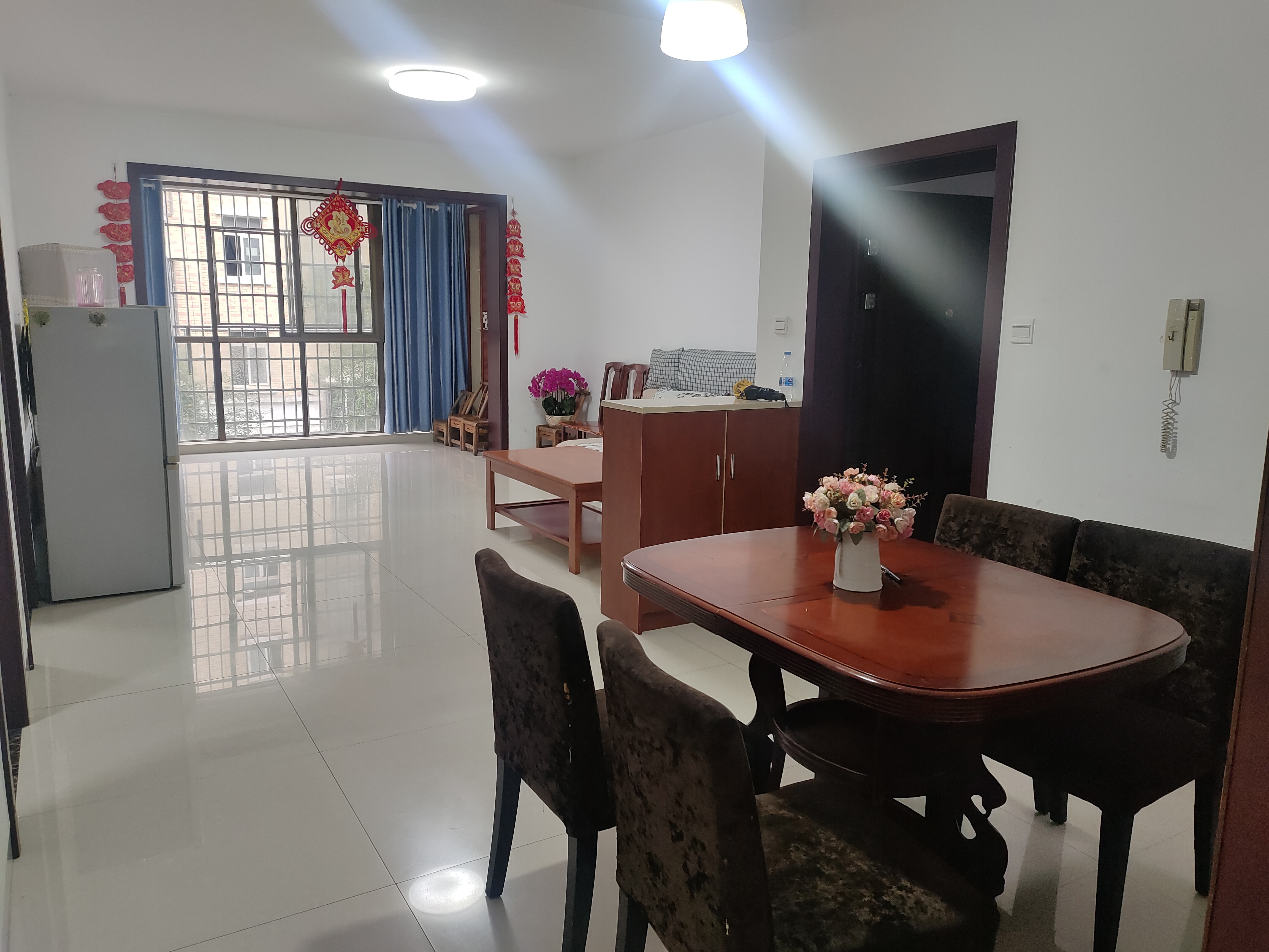 南坪安置小区南区 2室2厅1卫 1000.0元/月 南坪安置小区南区 2室2厅1卫 1000.0元/月室内图