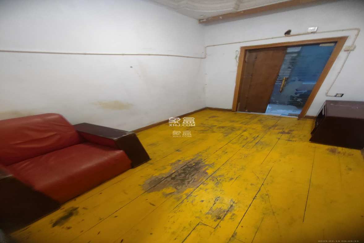 向韶村 3室1厅1卫 2000.0元/月 向韶村 3室1厅1卫 2000.0元/月室内图