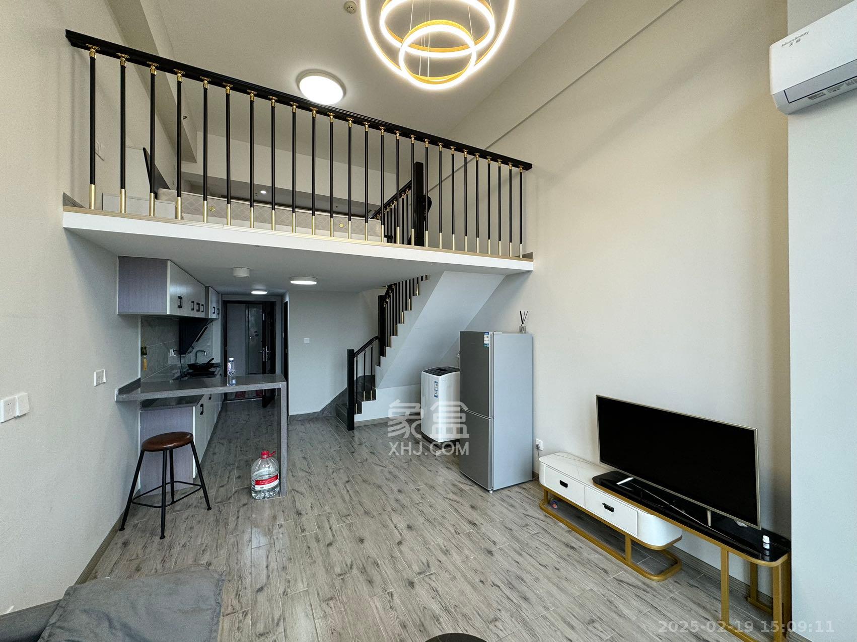 裕天国际商汇中心 1室1厅1卫 2200.0元/月 裕天国际商汇中心 1室1厅1卫 2200.0元/月室内图