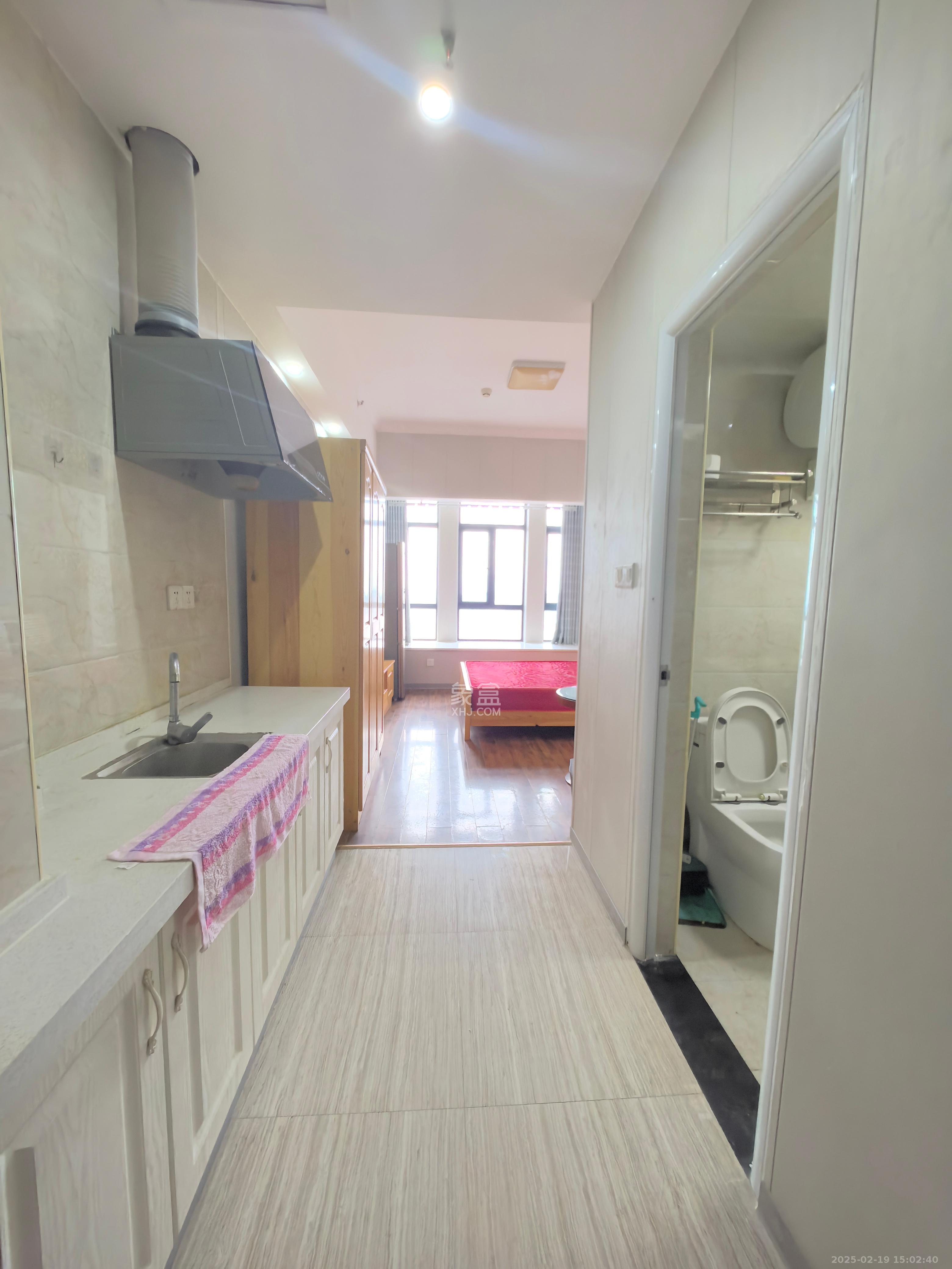 兆坤星悦荟  1室1厅1卫    900.0元/月室内图