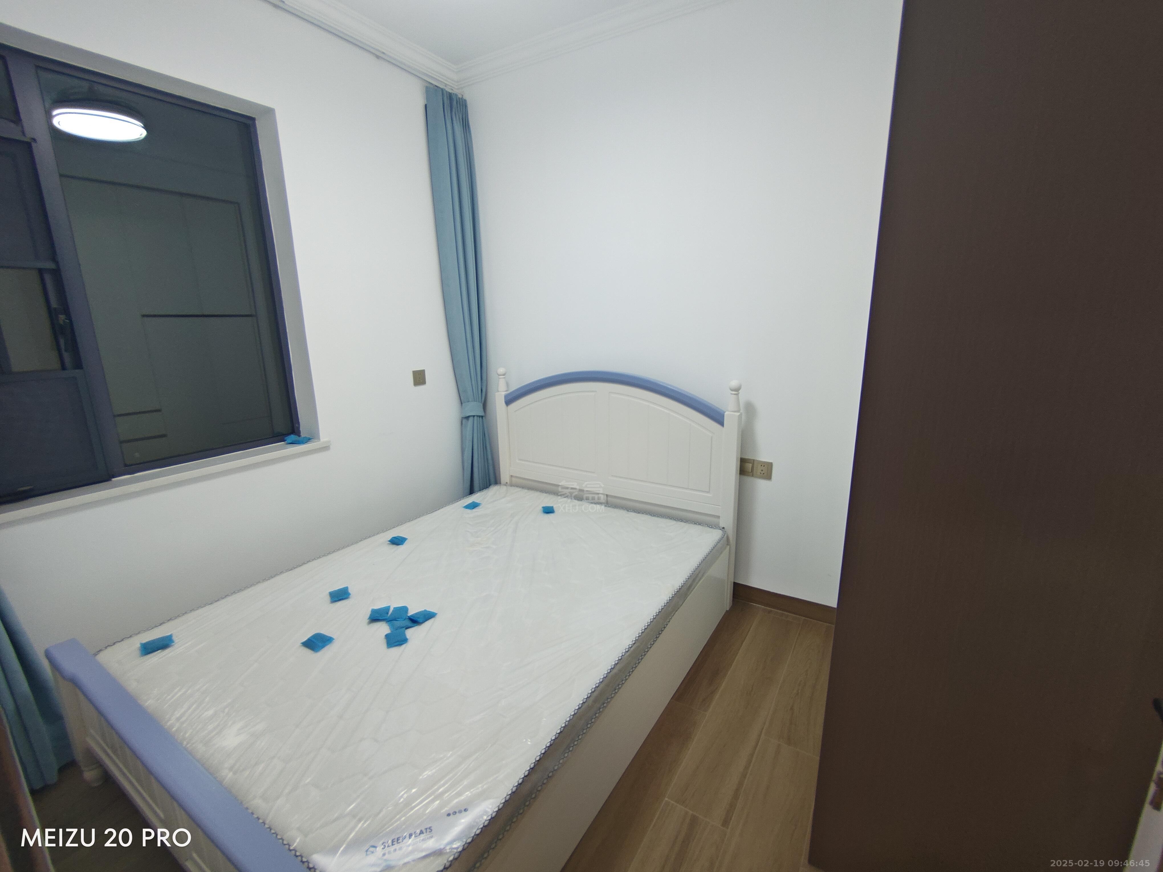 山水洲城华晨第一城 2室2厅1卫 1800.0元/月 山水洲城华晨第一城 2室2厅1卫 1800.0元/月室内图