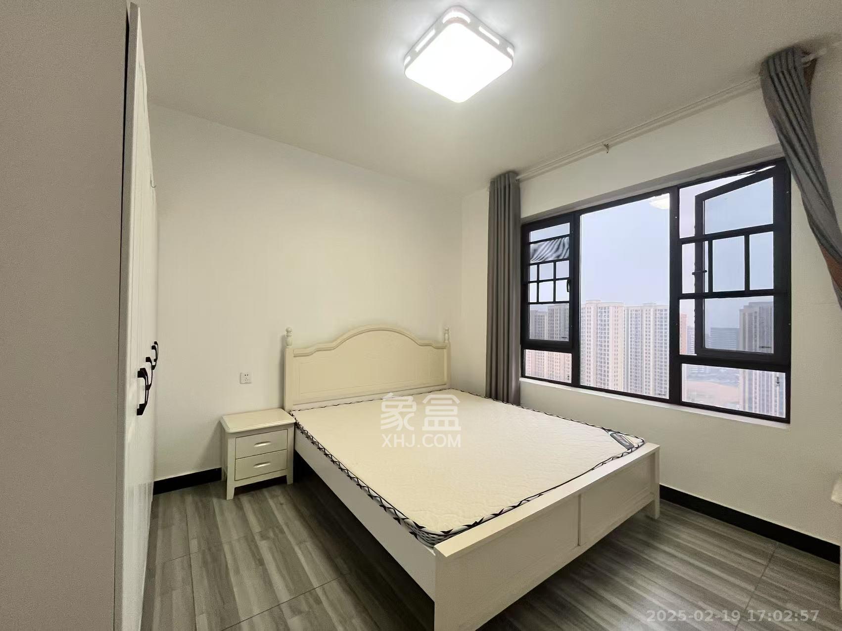 洋湖18克拉(旷远洋湖18克拉) 3室1厅1卫 2980.0元/月 洋湖18克拉(旷远洋湖18克拉) 3室1厅1卫 2980.0元/月室内图