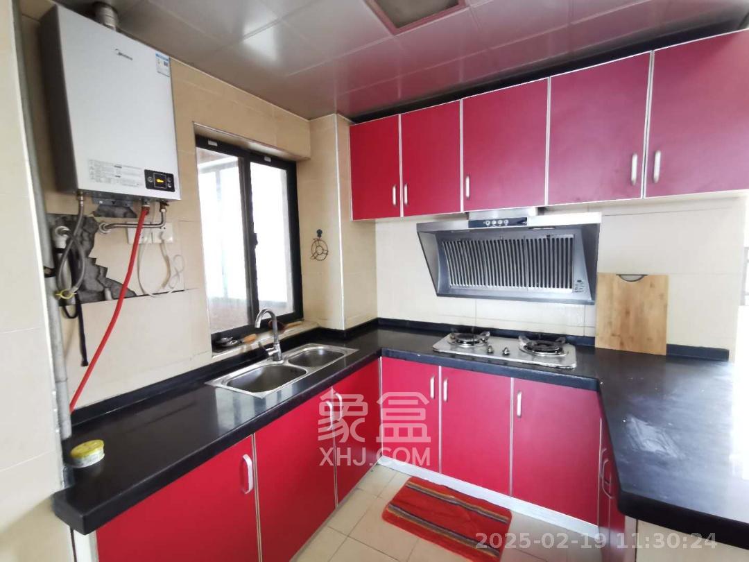 兴威帕克水岸  2室2厅1卫   1700.00元/月室内图