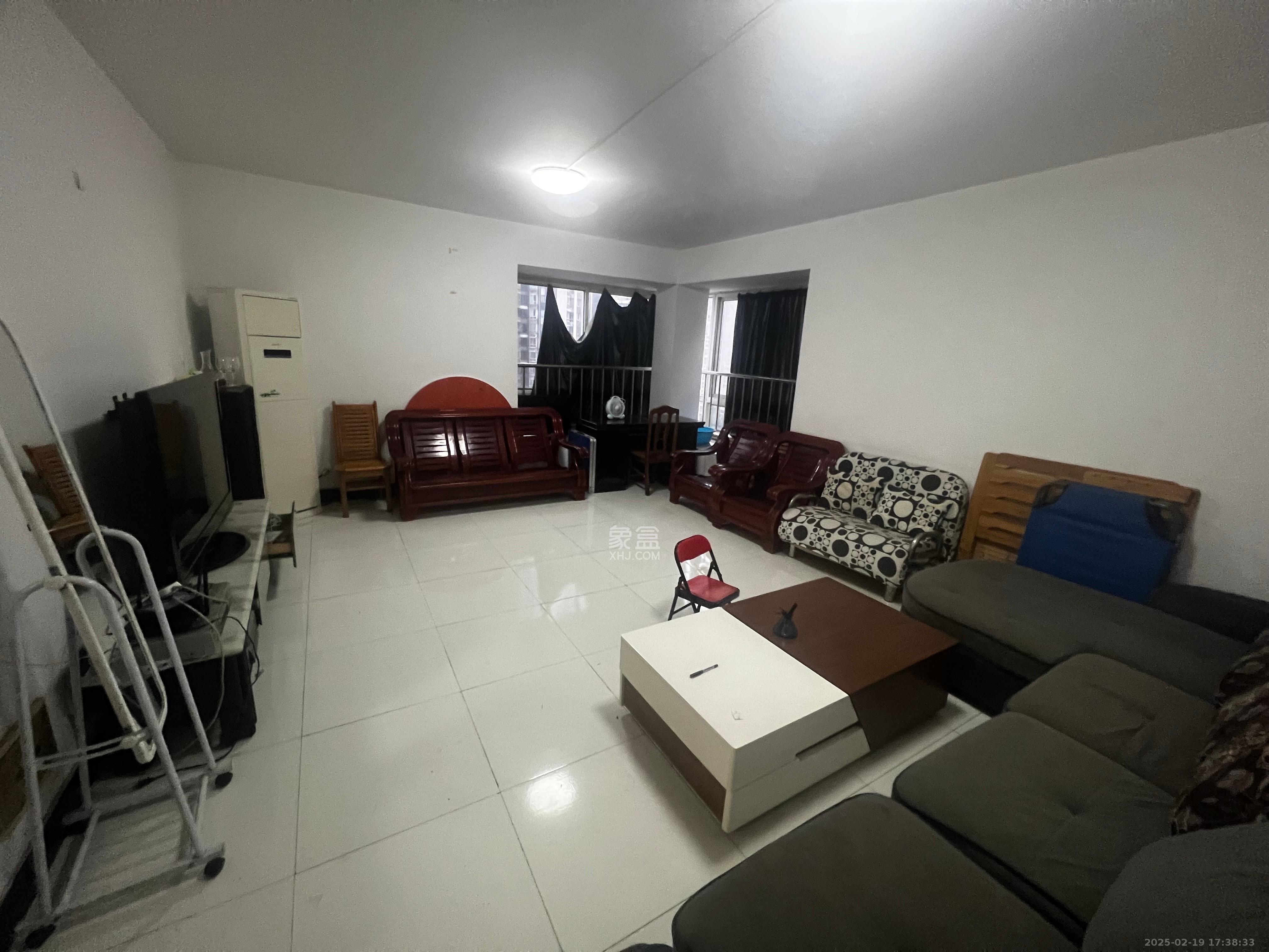 古汉名居  4室2厅2卫    3200.0元/月 古汉名居  4室2厅2卫    3200.0元/月室内图