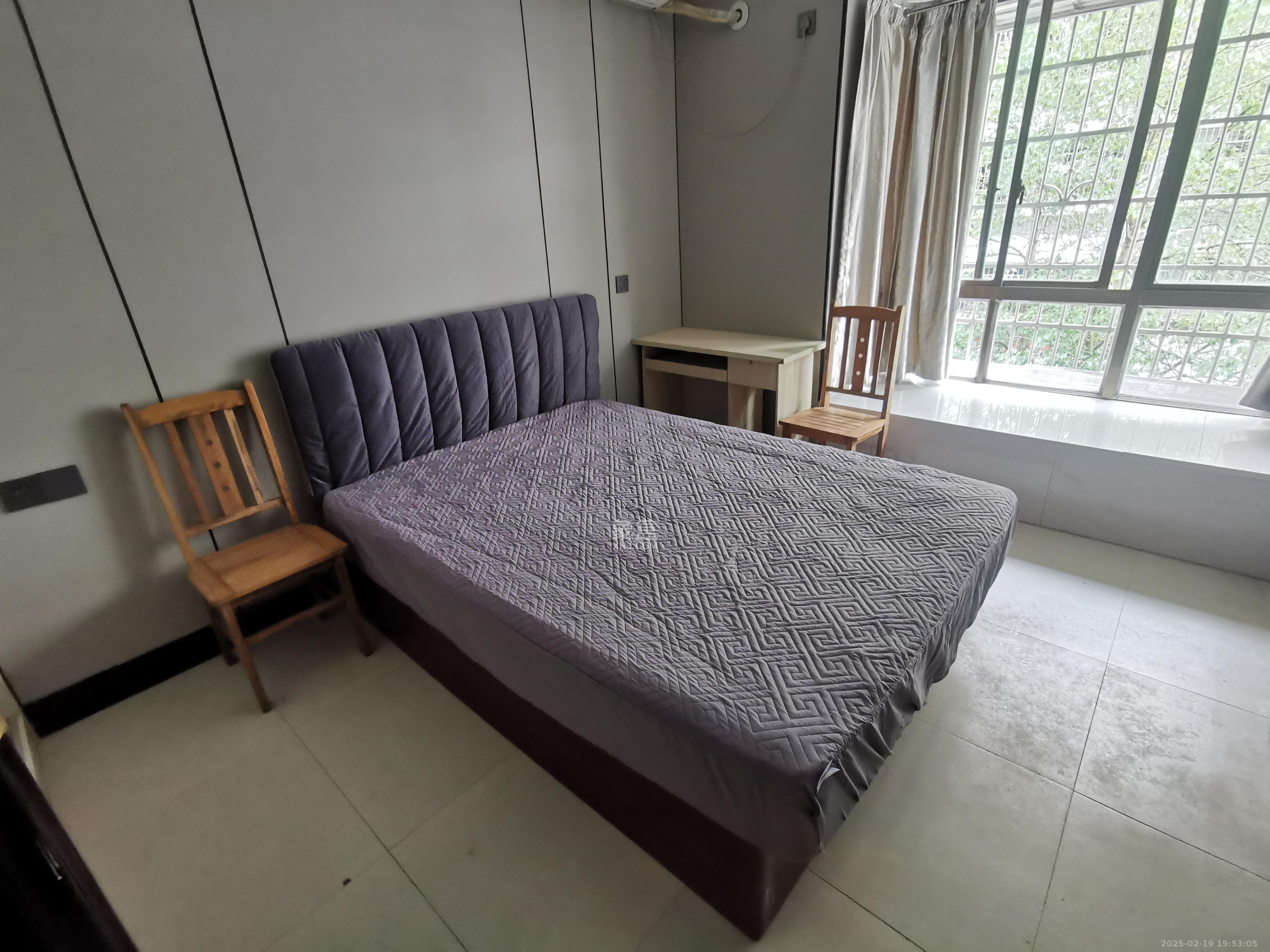 时代港湾 3室2厅2卫 2400.0元/月 时代港湾 3室2厅2卫 2400.0元/月室内图