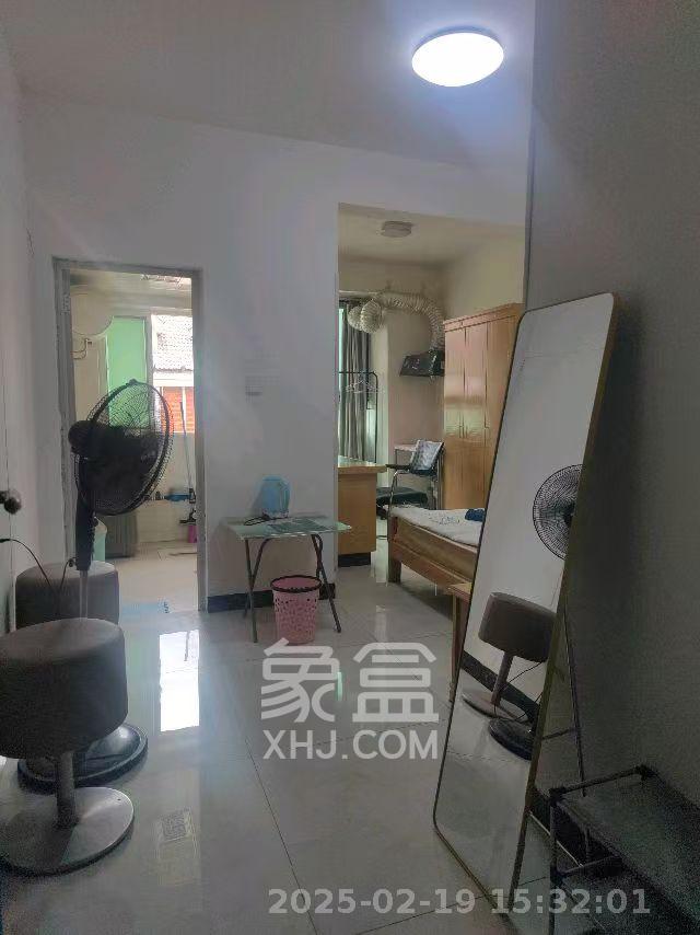 恒鑫澜北湾 1室0厅1卫 1000.0元/月 恒鑫澜北湾 1室0厅1卫 1000.0元/月室内图