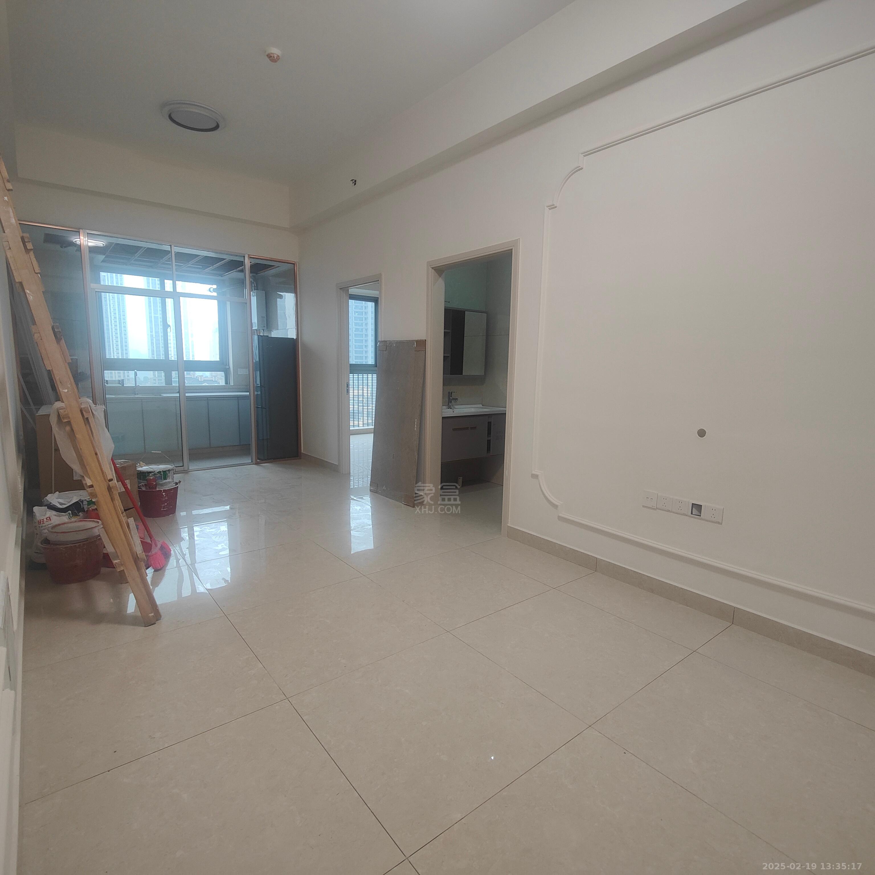 尚格广场  2室2厅1卫    2200.0元/月 尚格广场  2室2厅1卫    2200.0元/月室内图