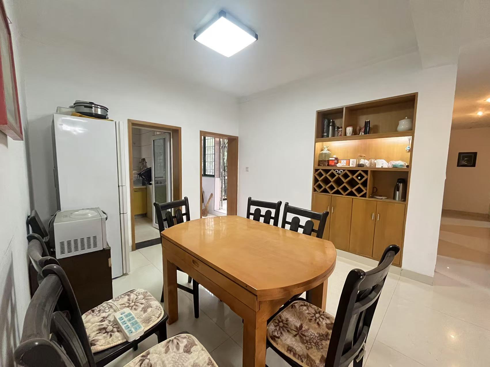 金谷家园  4室2厅2卫    1500.0元/月 金谷家园  4室2厅2卫    1500.0元/月室内图