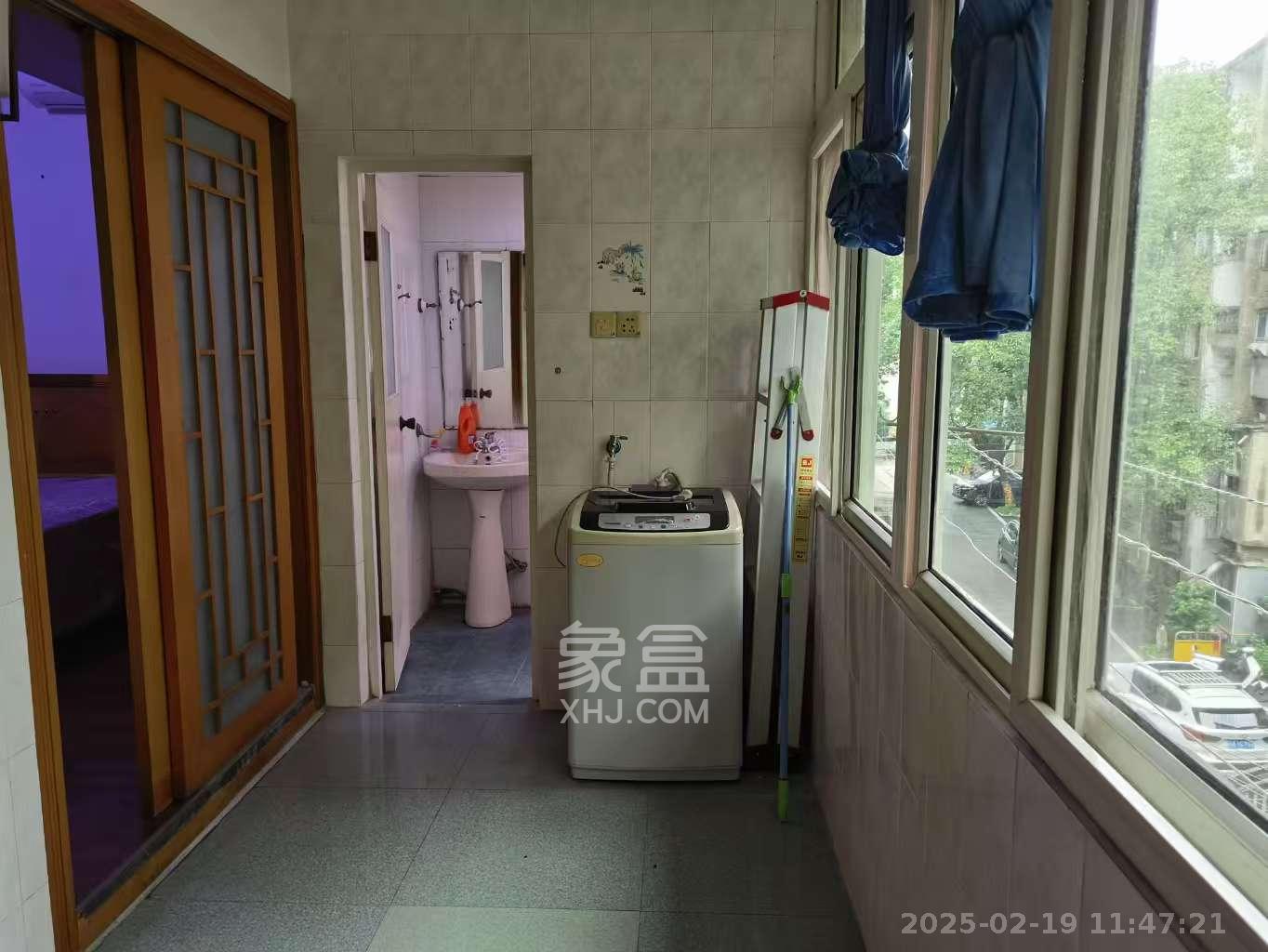 长沙紫金苑  3室1厅1卫   2400.00元/月室内图