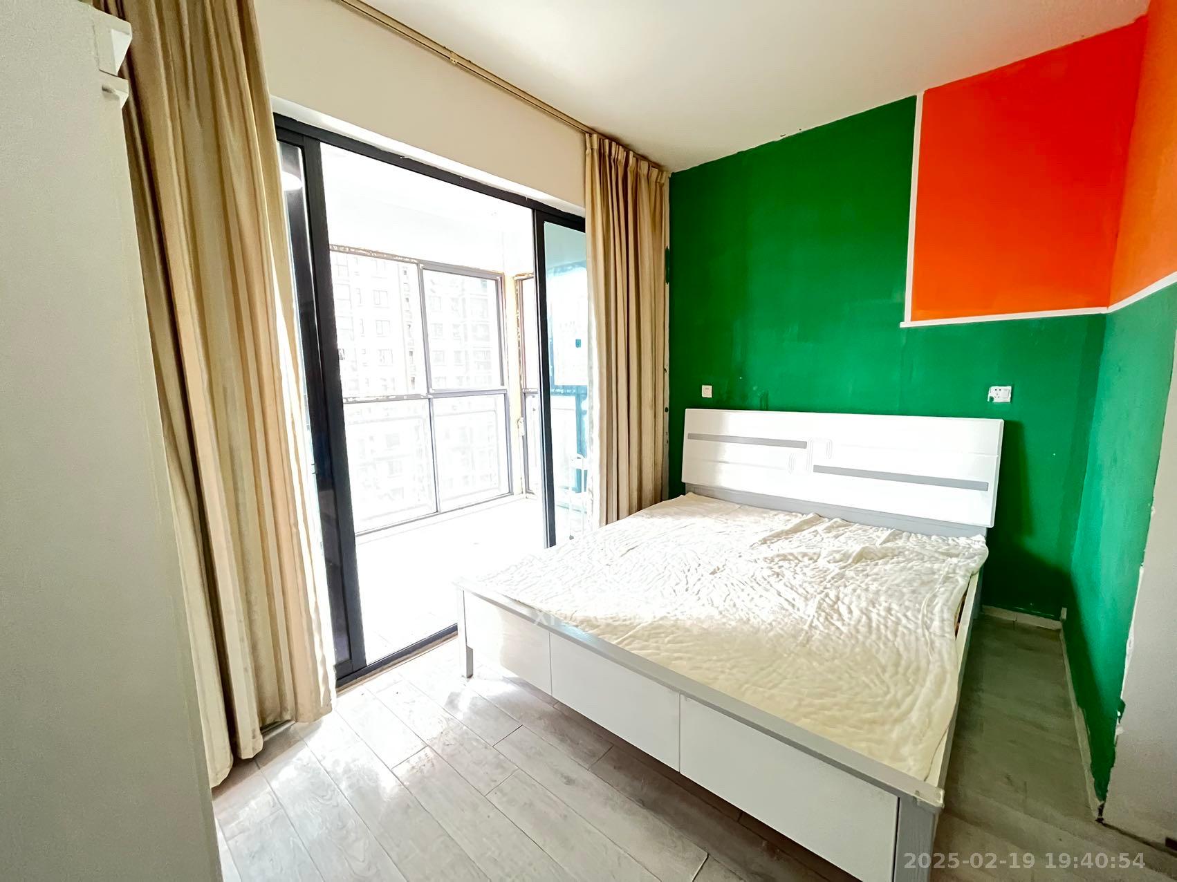 中南红领邦(红星嘉和苑) 4室1厅1卫 2200.0元/月 中南红领邦(红星嘉和苑) 4室1厅1卫 2200.0元/月室内图