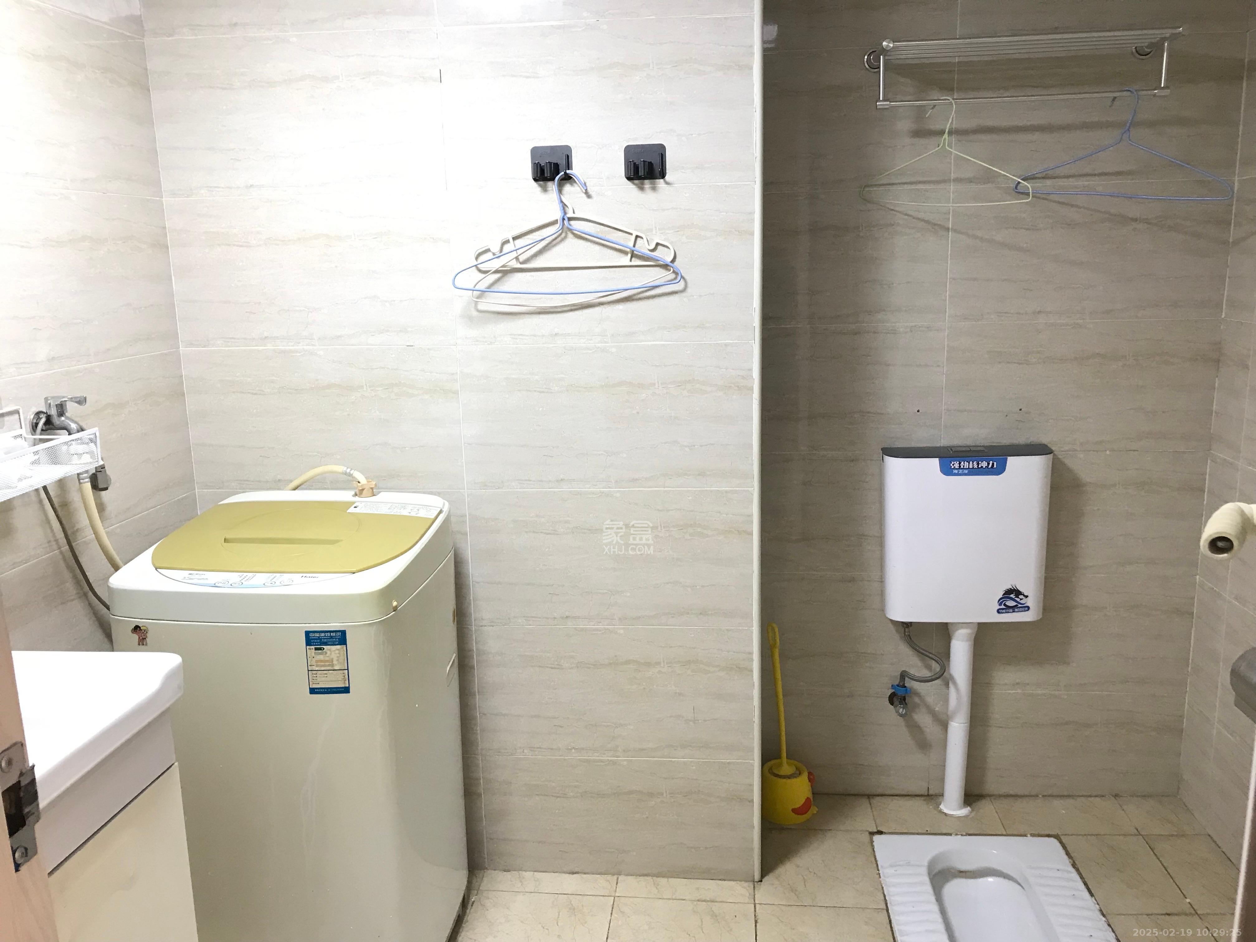 金科时代中心  1室1厅1卫    1500.0元/月 金科时代中心  1室1厅1卫    1500.0元/月室内图