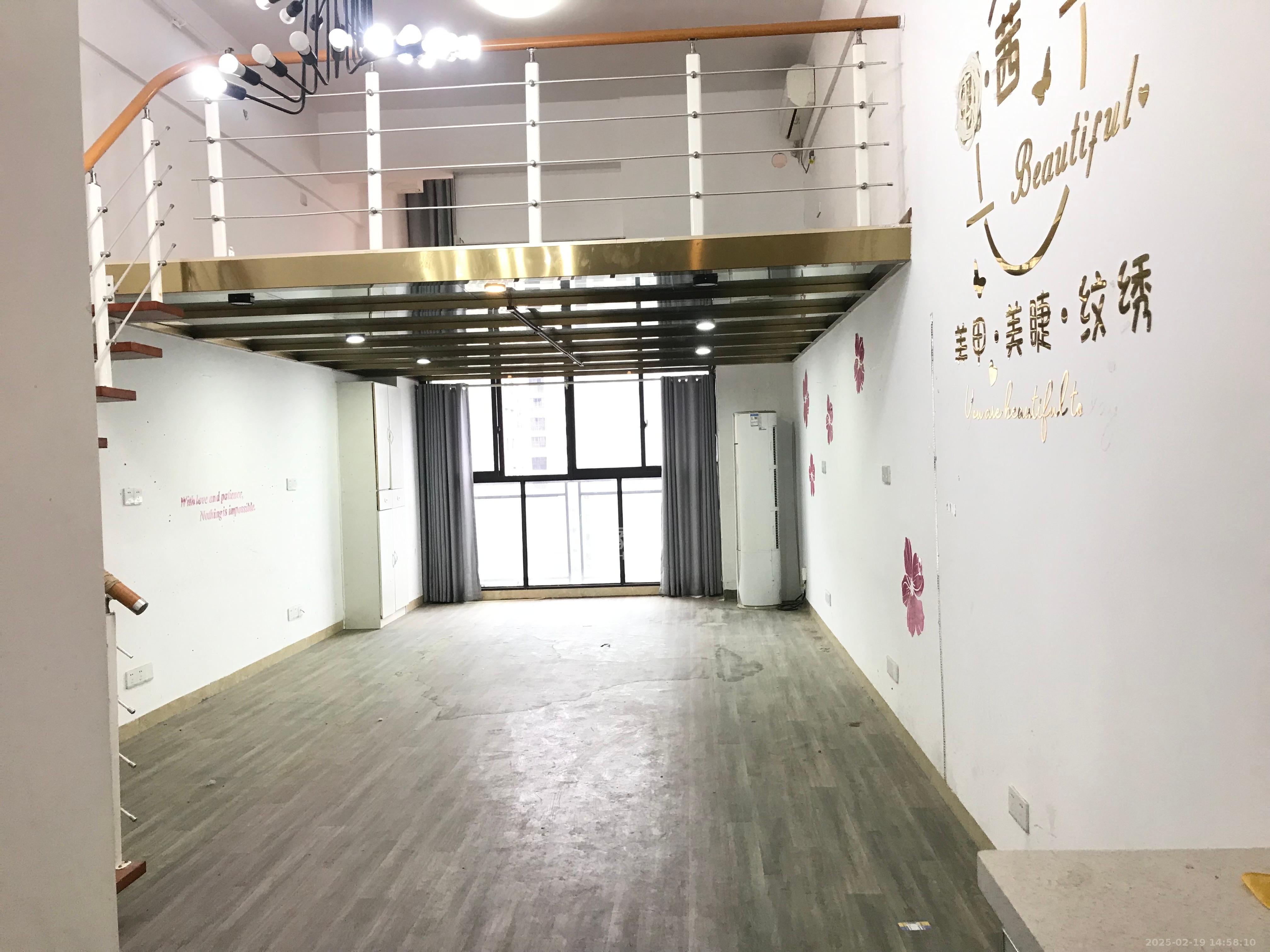 金科时代中心 1室1厅1卫 1500.0元/月 金科时代中心 1室1厅1卫 1500.0元/月室内图