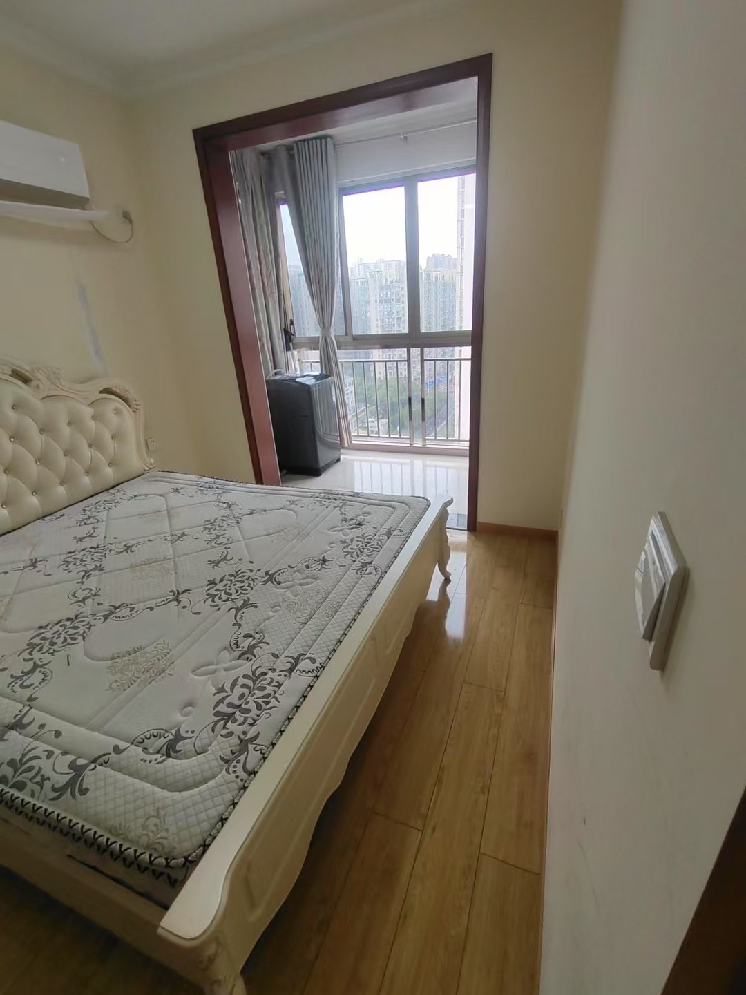 华新苑 1室0厅0卫 2000.0元/月 华新苑 1室0厅0卫 2000.0元/月室内图