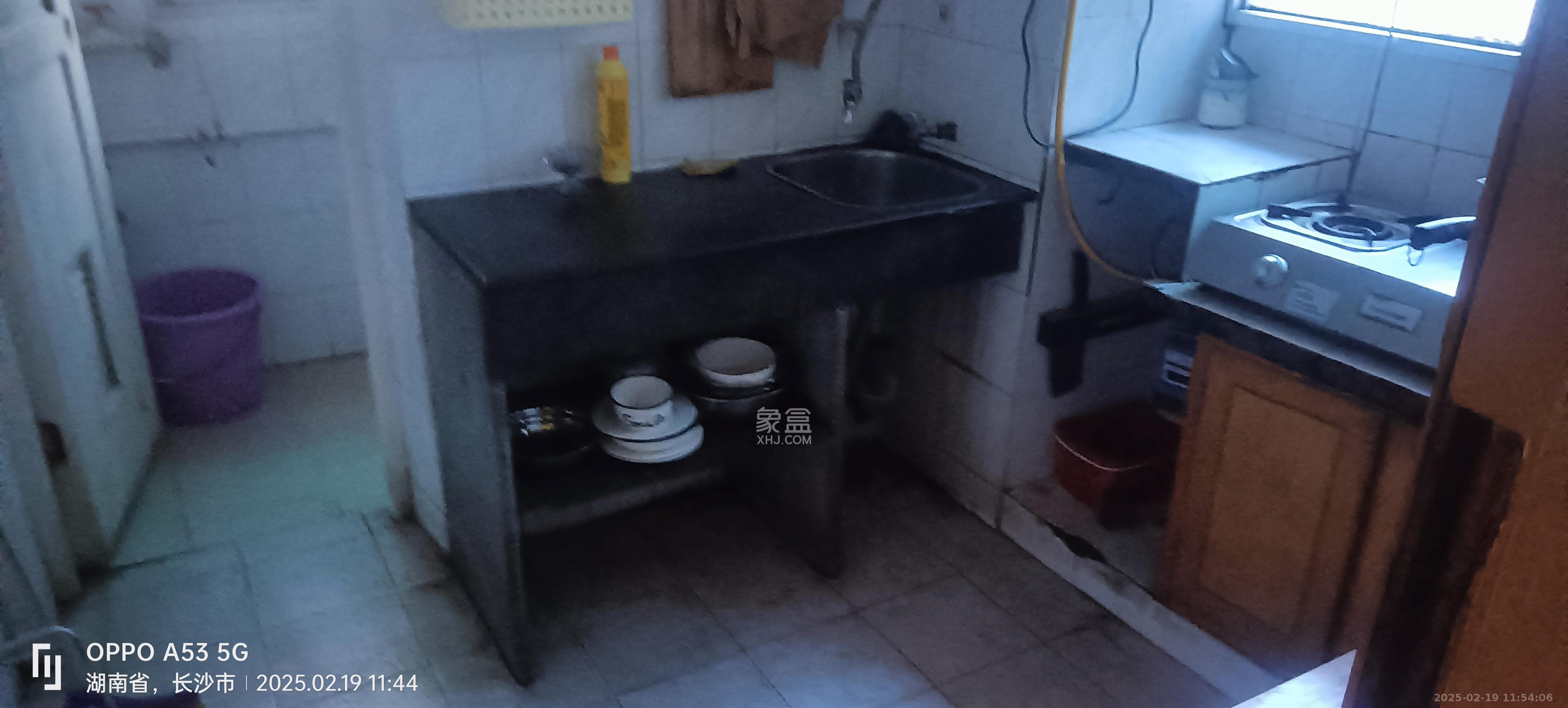 红旗社区  2室1厅1卫   1700.00元/月室内图