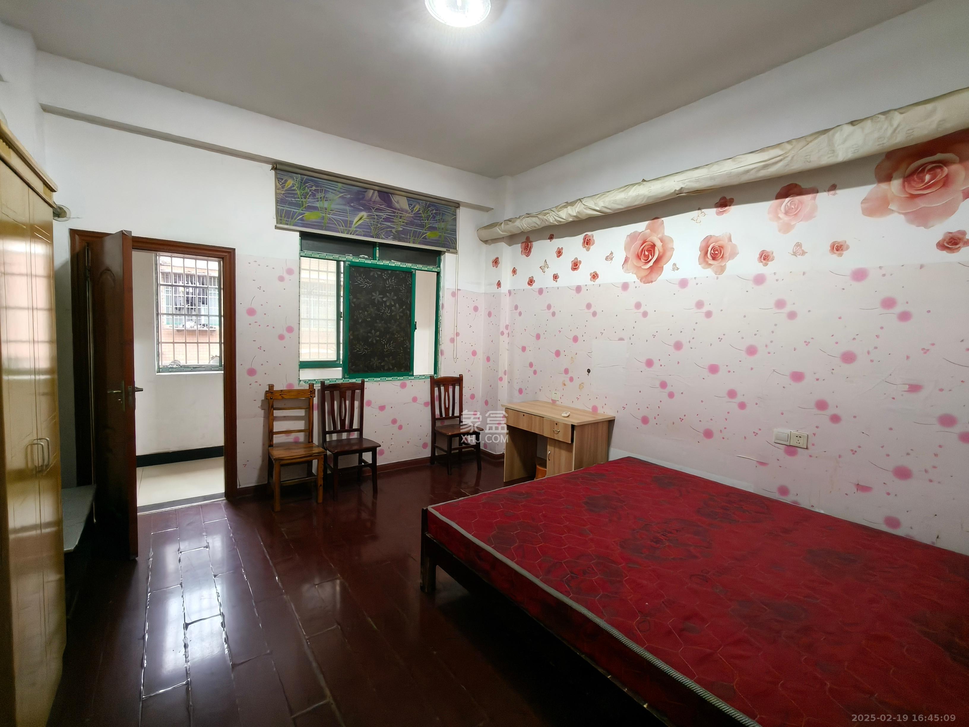 星沙国际物流园/泉星社区 2室2厅1卫 750.0元/月 星沙国际物流园/泉星社区 2室2厅1卫 750.0元/月室内图