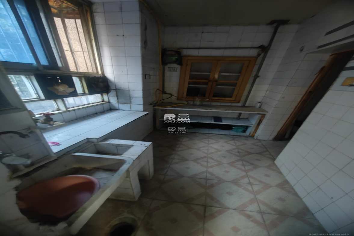 向韶村 3室1厅1卫 2000.0元/月 向韶村 3室1厅1卫 2000.0元/月室内图