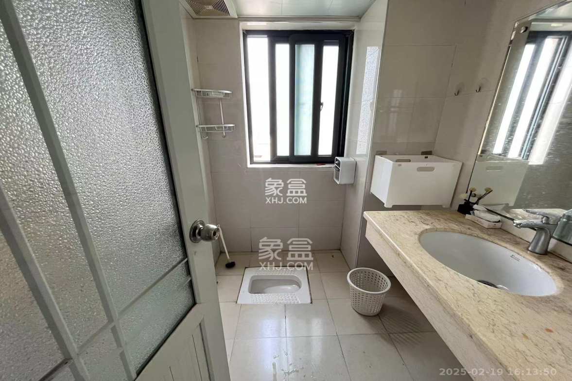 浏阳河畔家园  2室2厅2卫    2500.0元/月 浏阳河畔家园  2室2厅2卫    2500.0元/月室内图