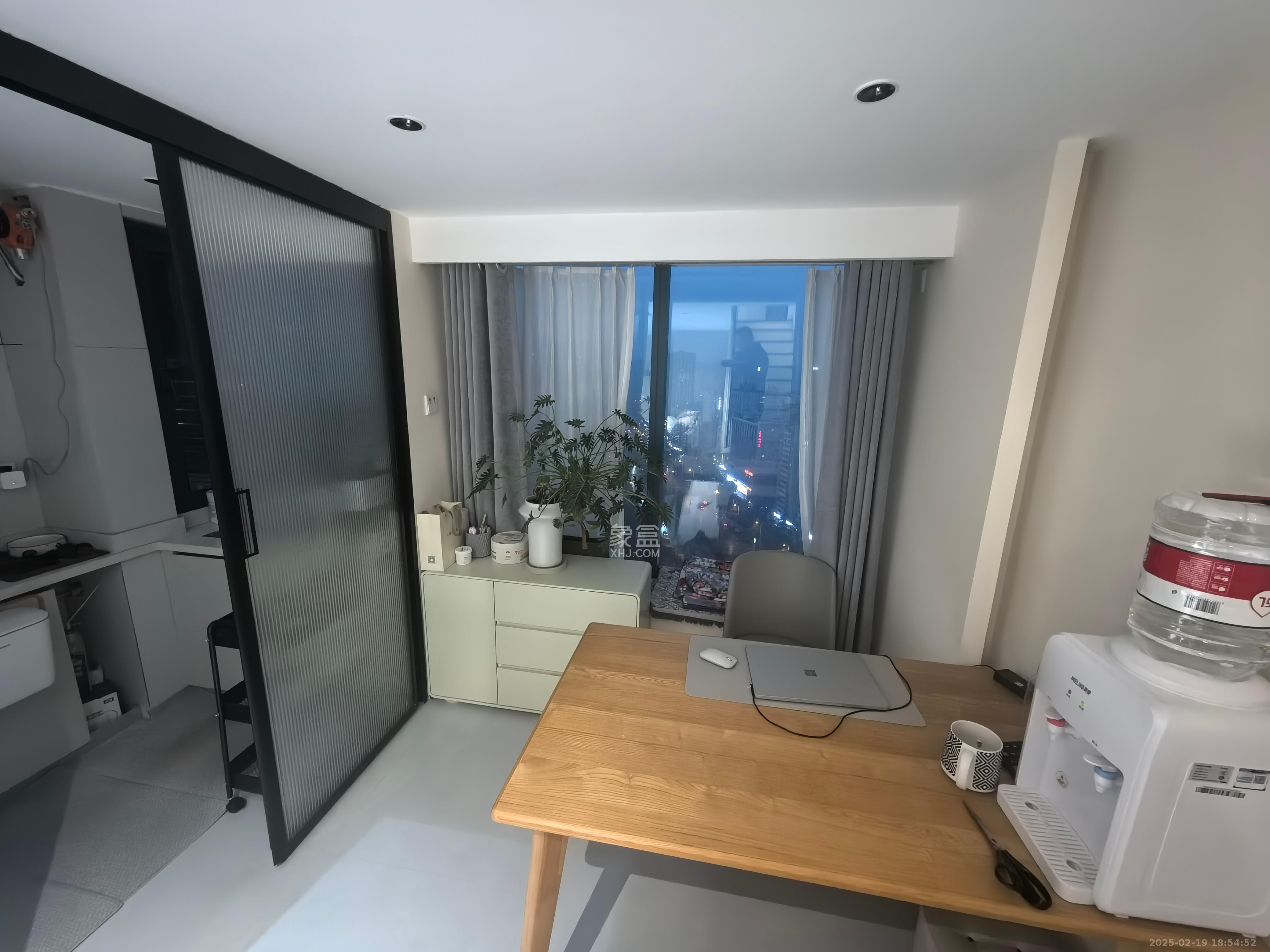 京武浪琴山三期(京武中心) 1室1厅2卫 4000.0元/月 京武浪琴山三期(京武中心) 1室1厅2卫 4000.0元/月室内图