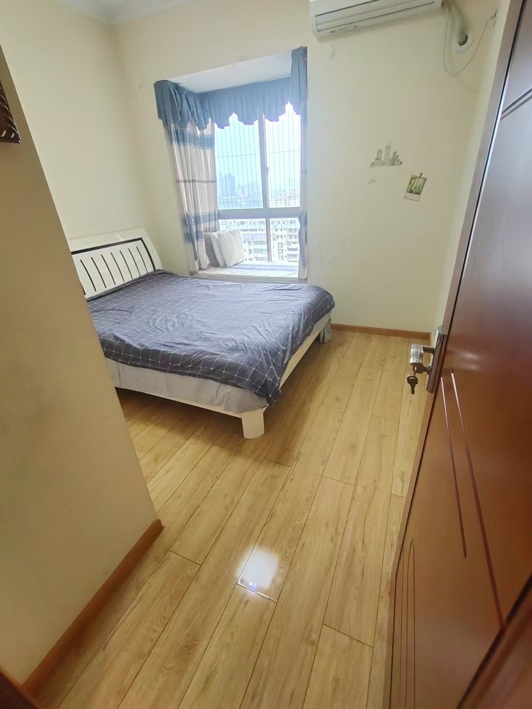 华新苑 1室0厅0卫 2000.0元/月 华新苑 1室0厅0卫 2000.0元/月室内图