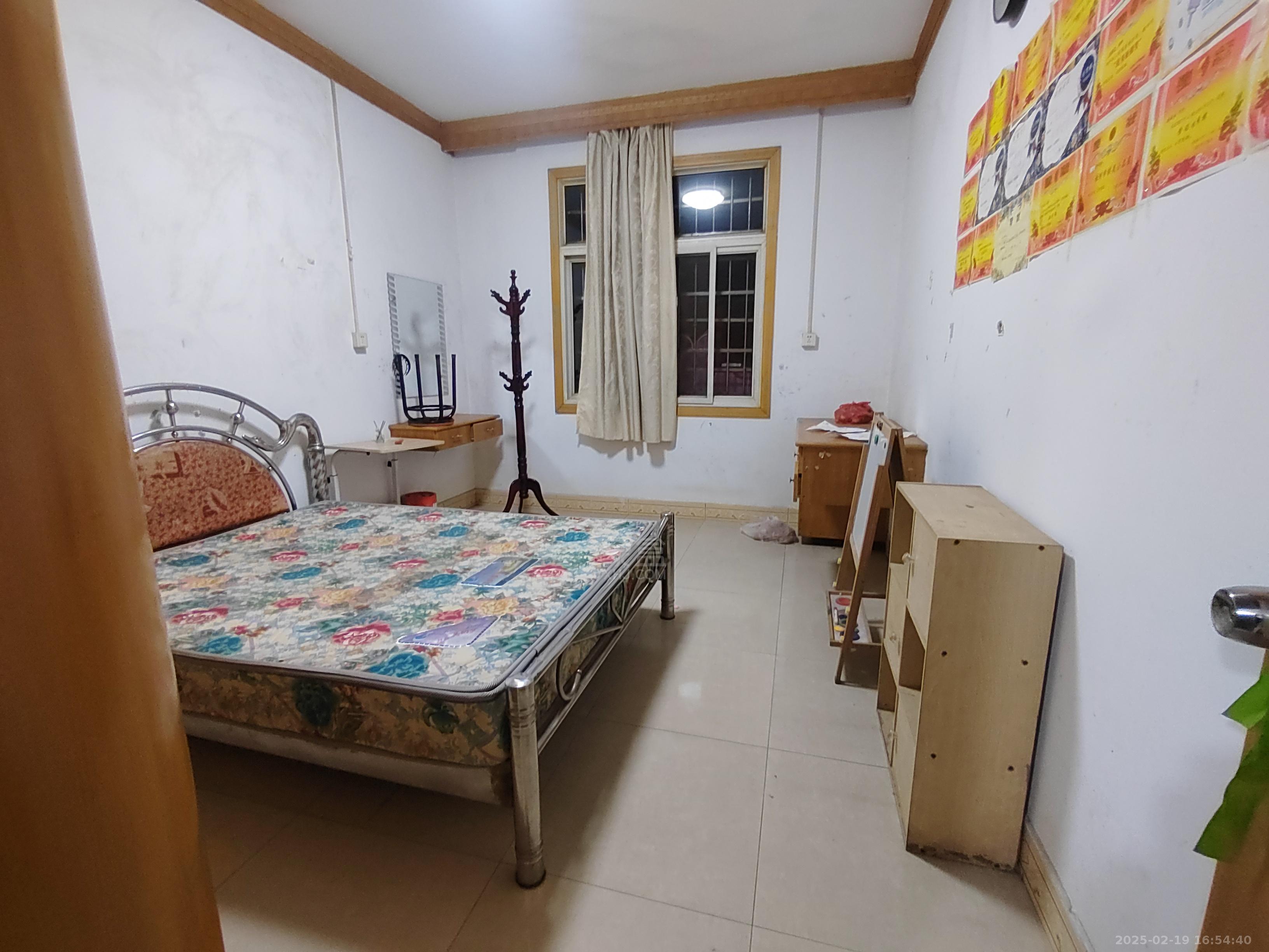 何家坳  2室0厅0卫    1000.0元/月 何家坳  2室0厅0卫    1000.0元/月室内图