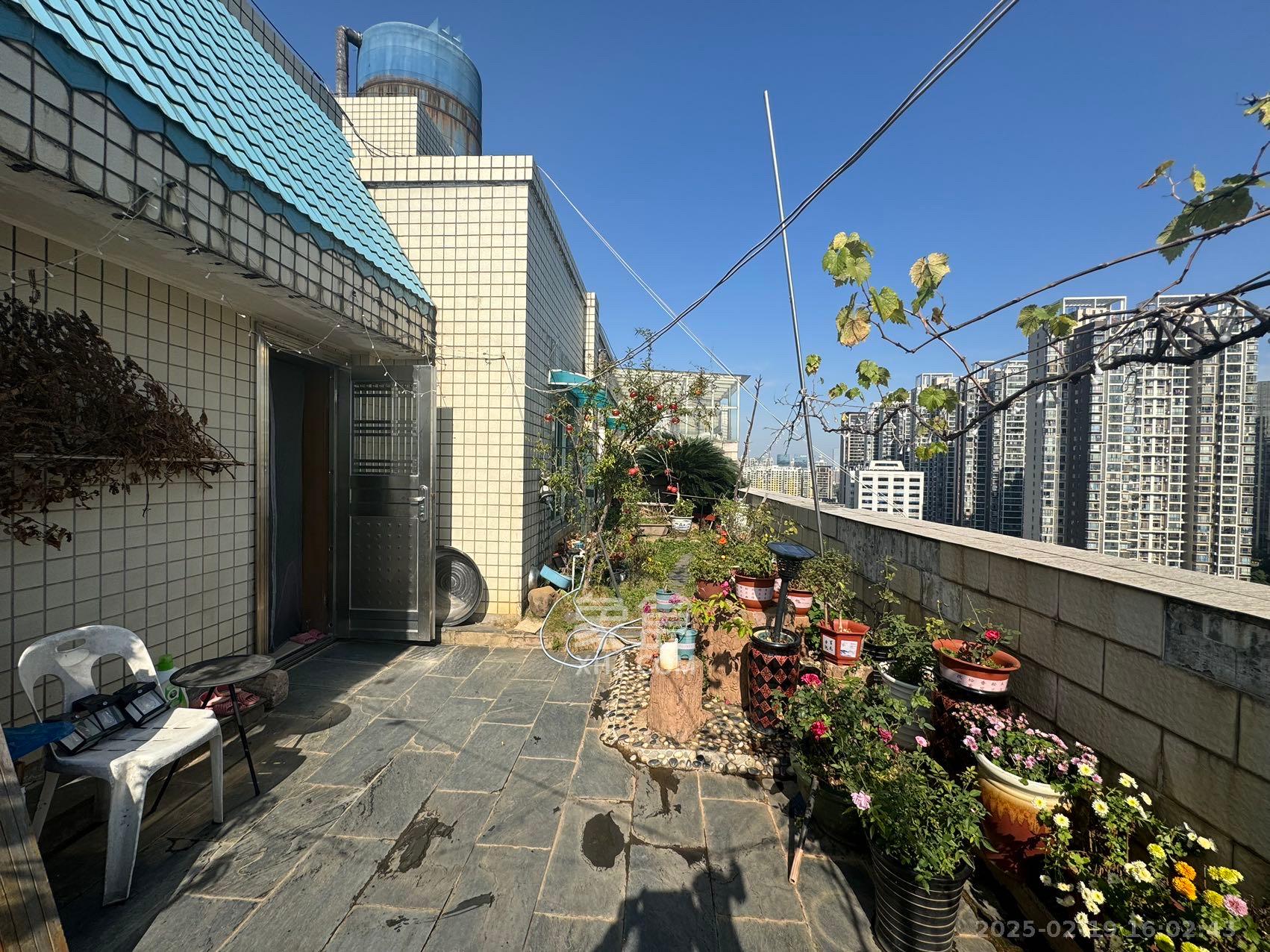 鑫宇翠庭  4室2厅1卫    3200.0元/月 鑫宇翠庭  4室2厅1卫    3200.0元/月室内图