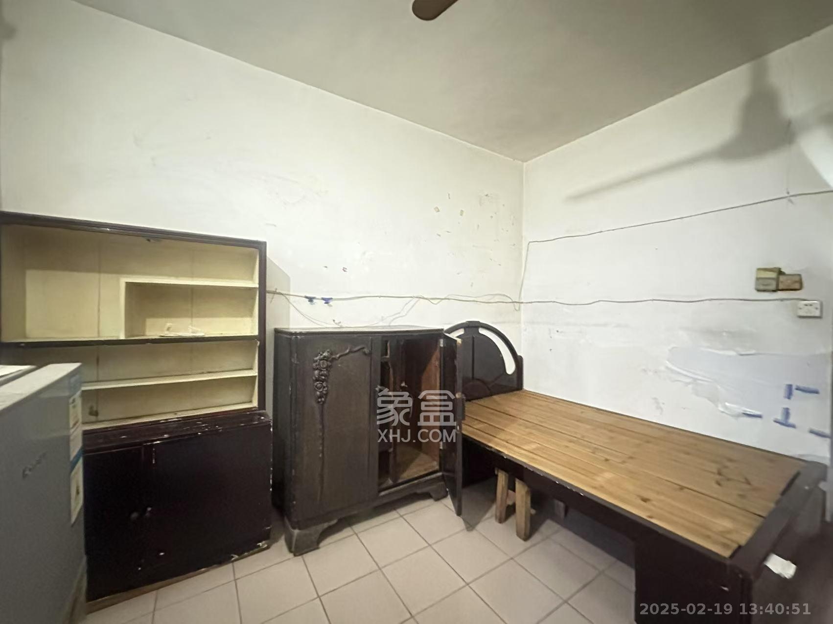 妹子山社区(曙光社区) 1室1厅1卫 1200.0元/月 妹子山社区(曙光社区) 1室1厅1卫 1200.0元/月室内图