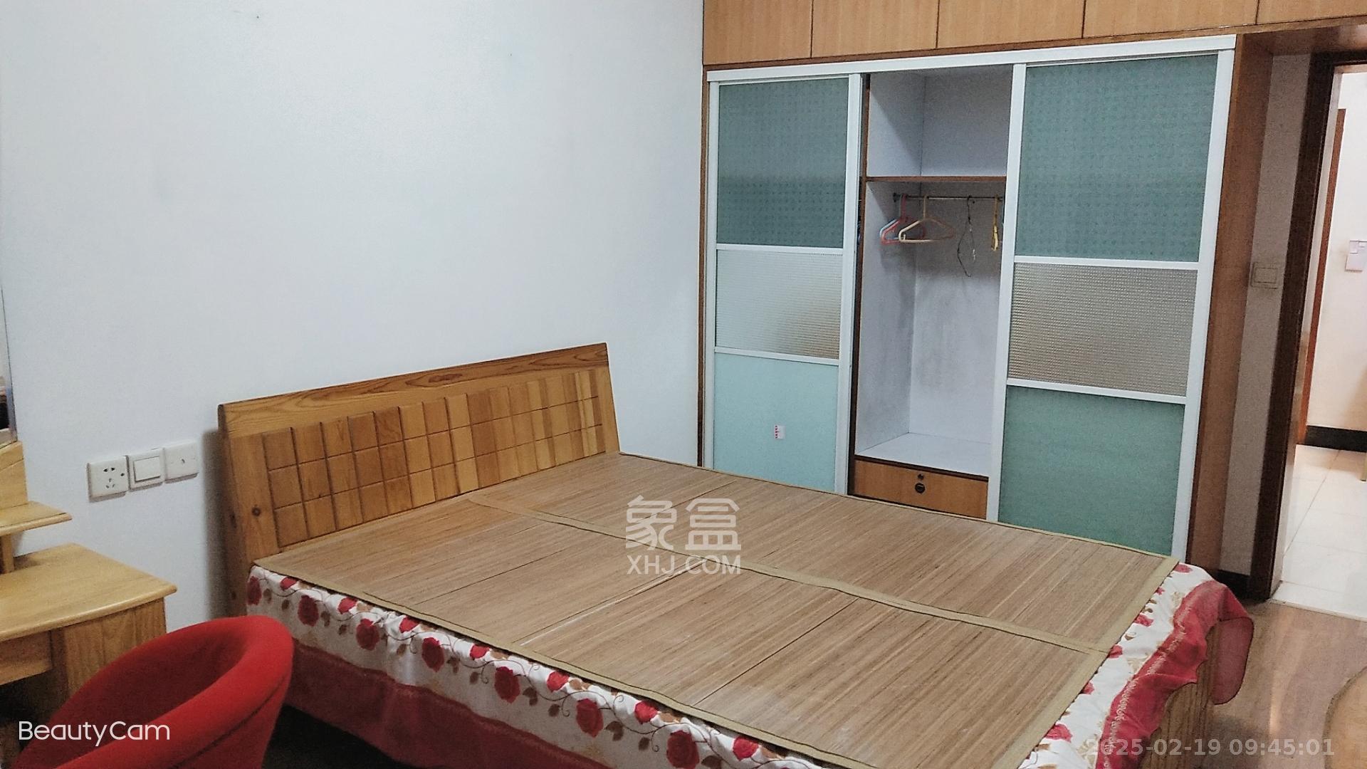 长重机械厂宿舍  2室2厅1卫   1200.00元/月室内图