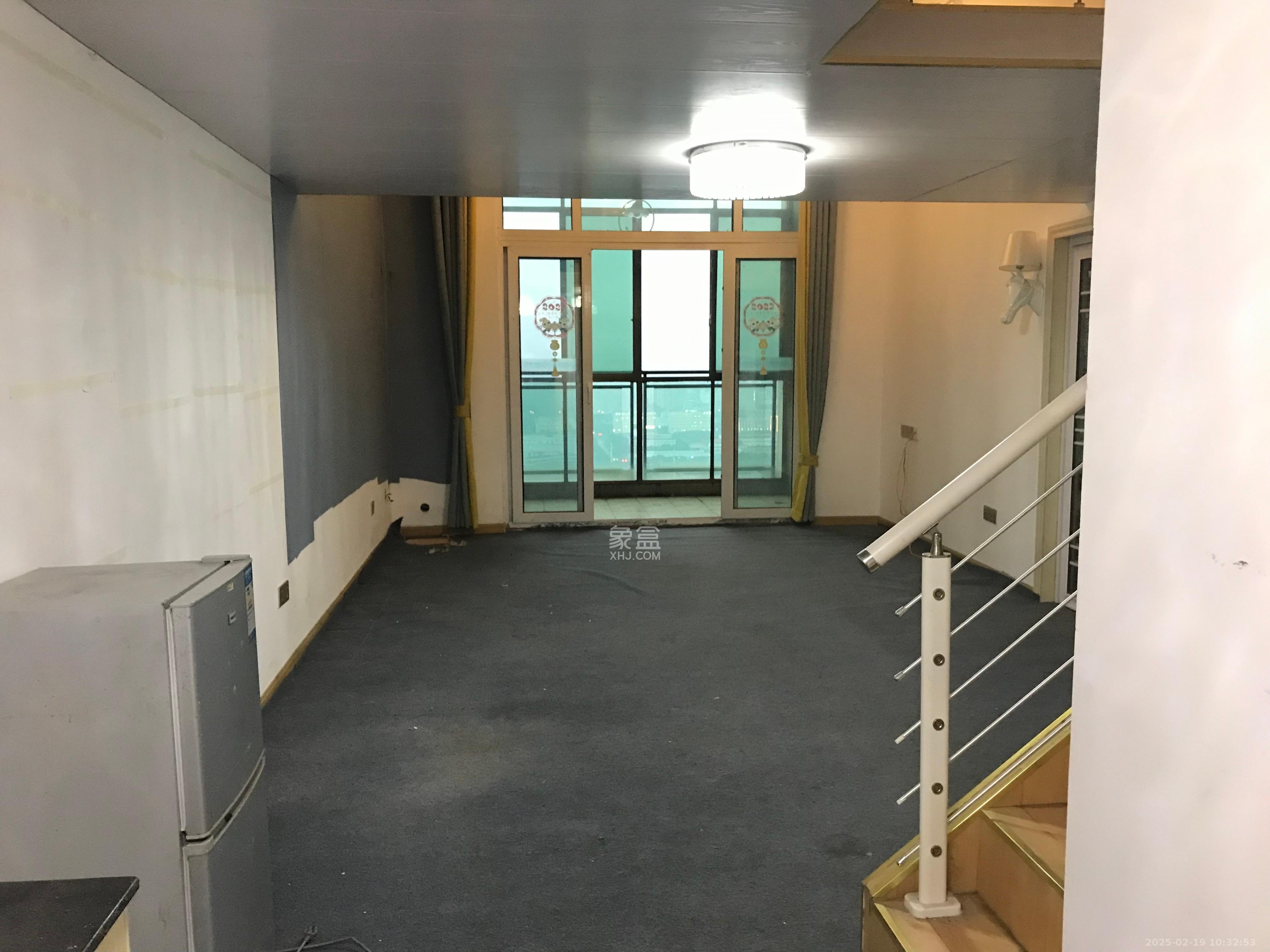 金科时代中心 1室1厅1卫 1600.0元/月 金科时代中心 1室1厅1卫 1600.0元/月室内图