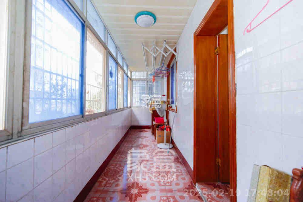 中建五局信和苑四区  1室0厅0卫    1500.0元/月 中建五局信和苑四区  1室0厅0卫    1500.0元/月室内图