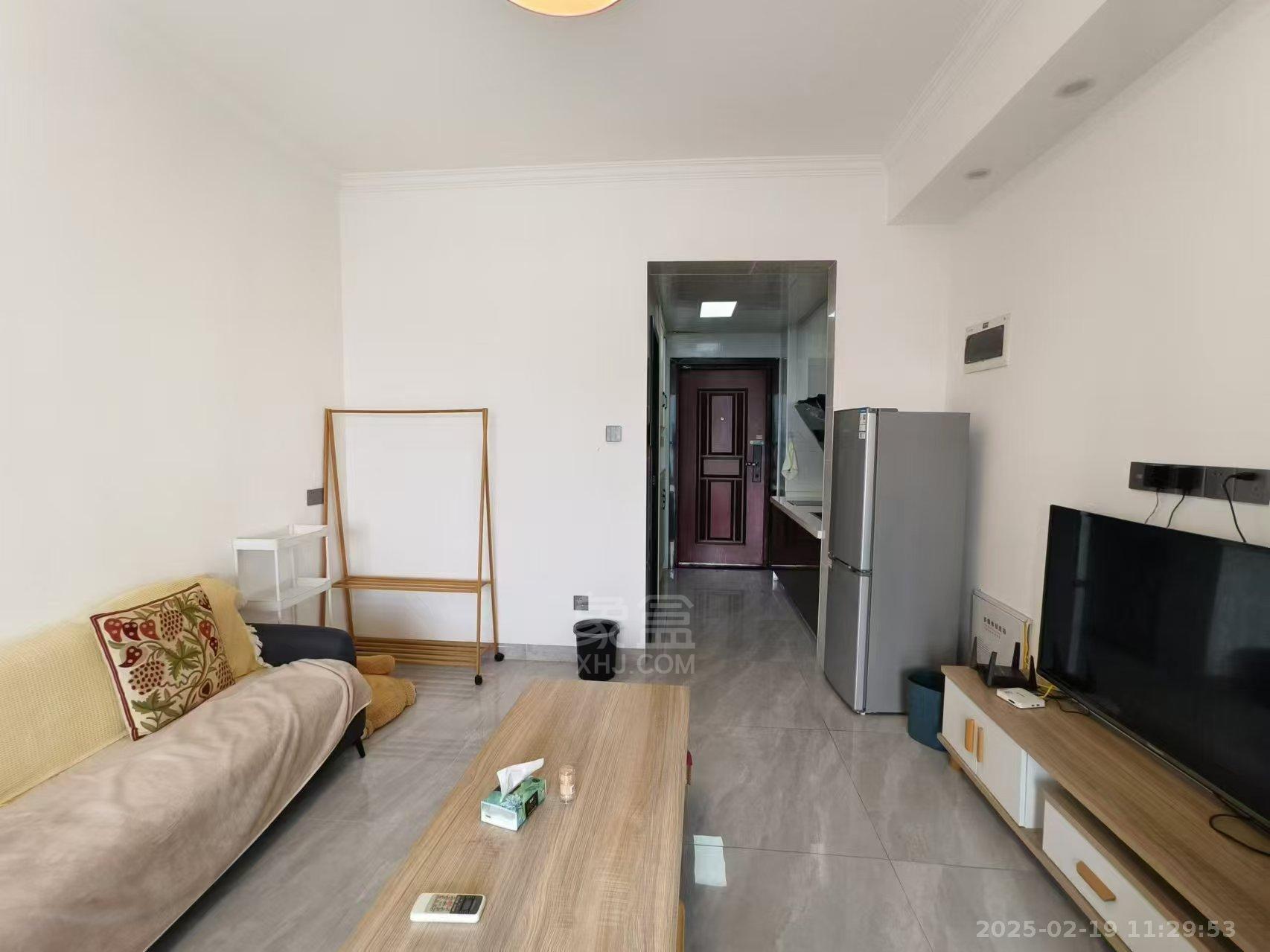 经世龙城 1室1厅1卫 1200.0元/月 经世龙城 1室1厅1卫 1200.0元/月室内图