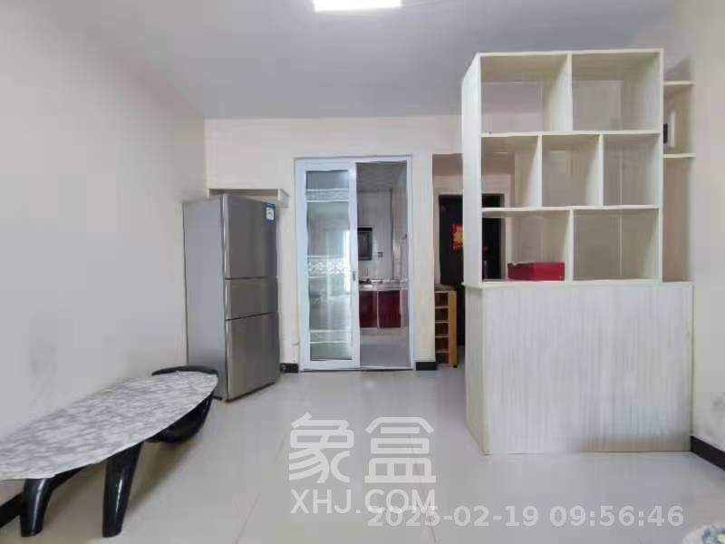 丽发新城  2室2厅1卫   1800.00元/月室内图